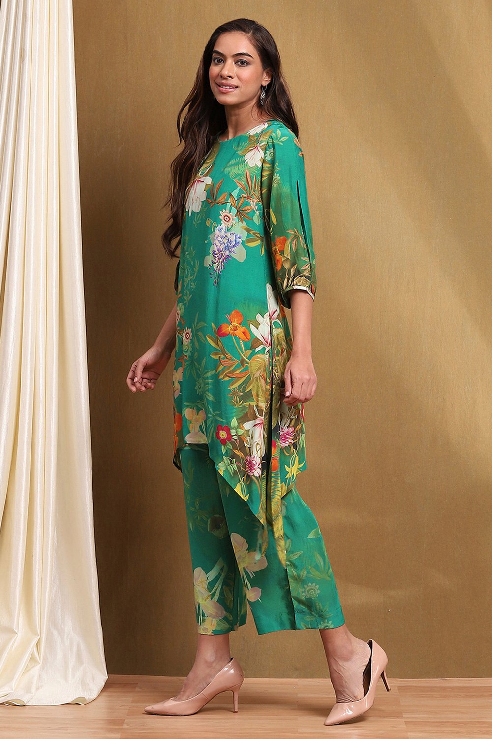 Green Modal Floral Printed Asymmetric Kurta Set image number 3
