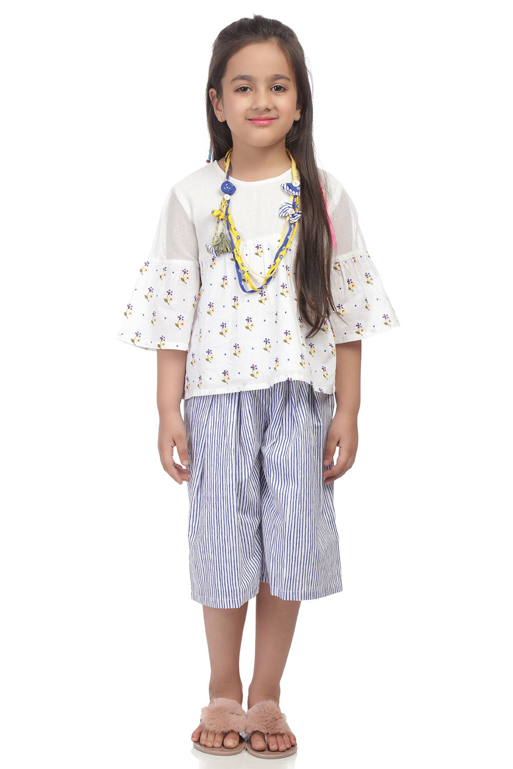 Off White Short Top & Culllots Set image number 0