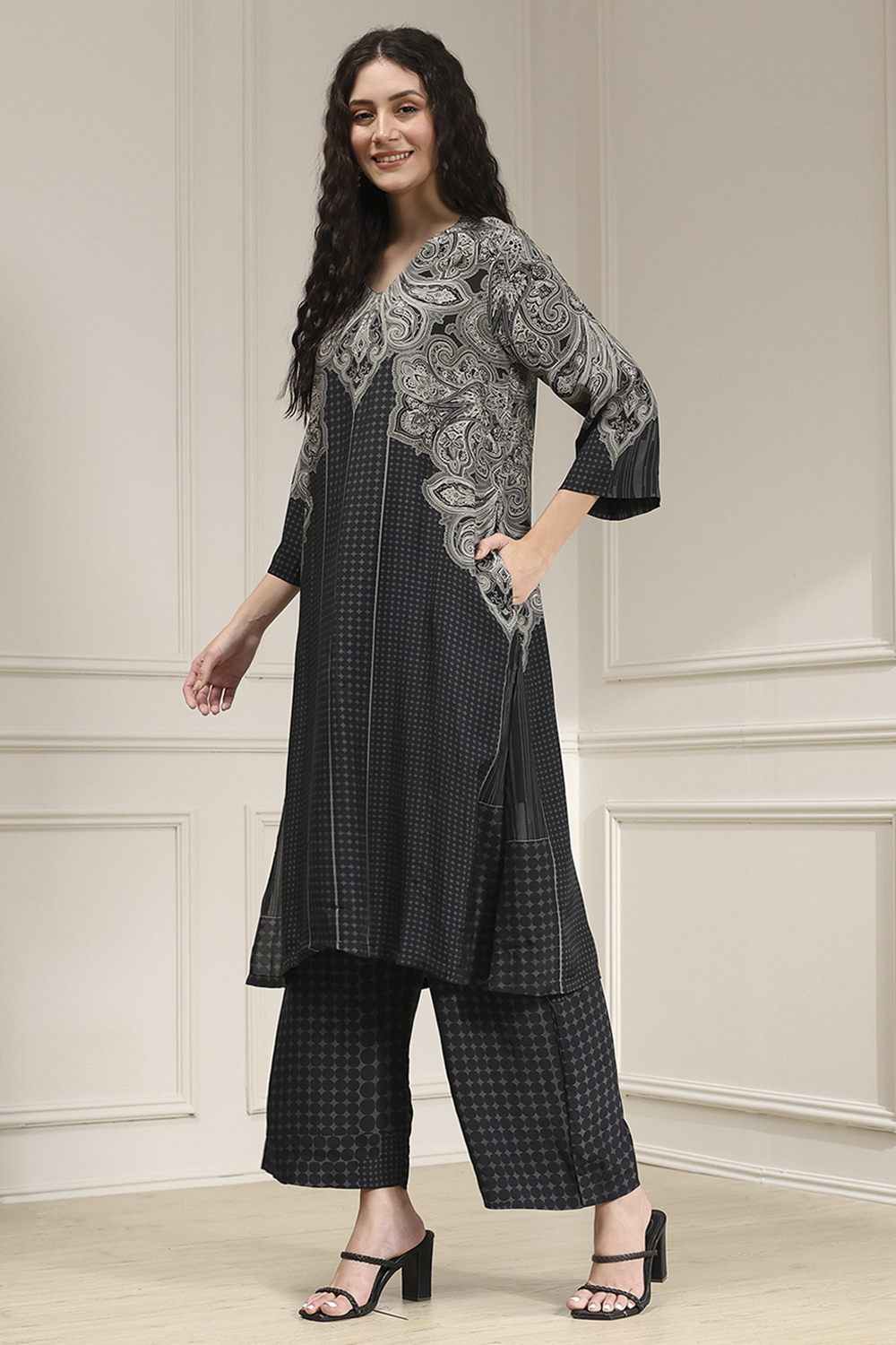Black Printed Straight Kurta Set image number 3