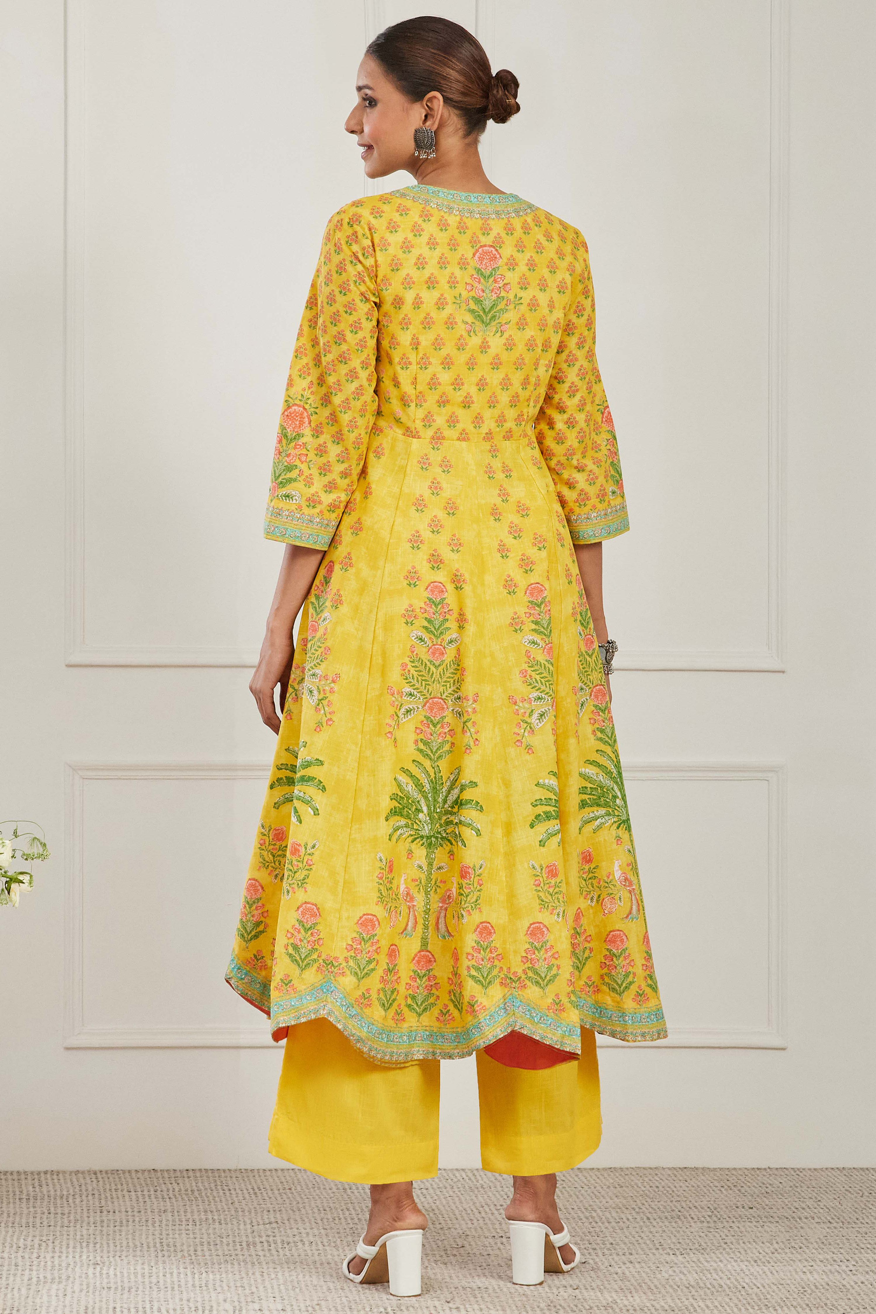 Yellow Cotton Kalidar Suit Set image number 4