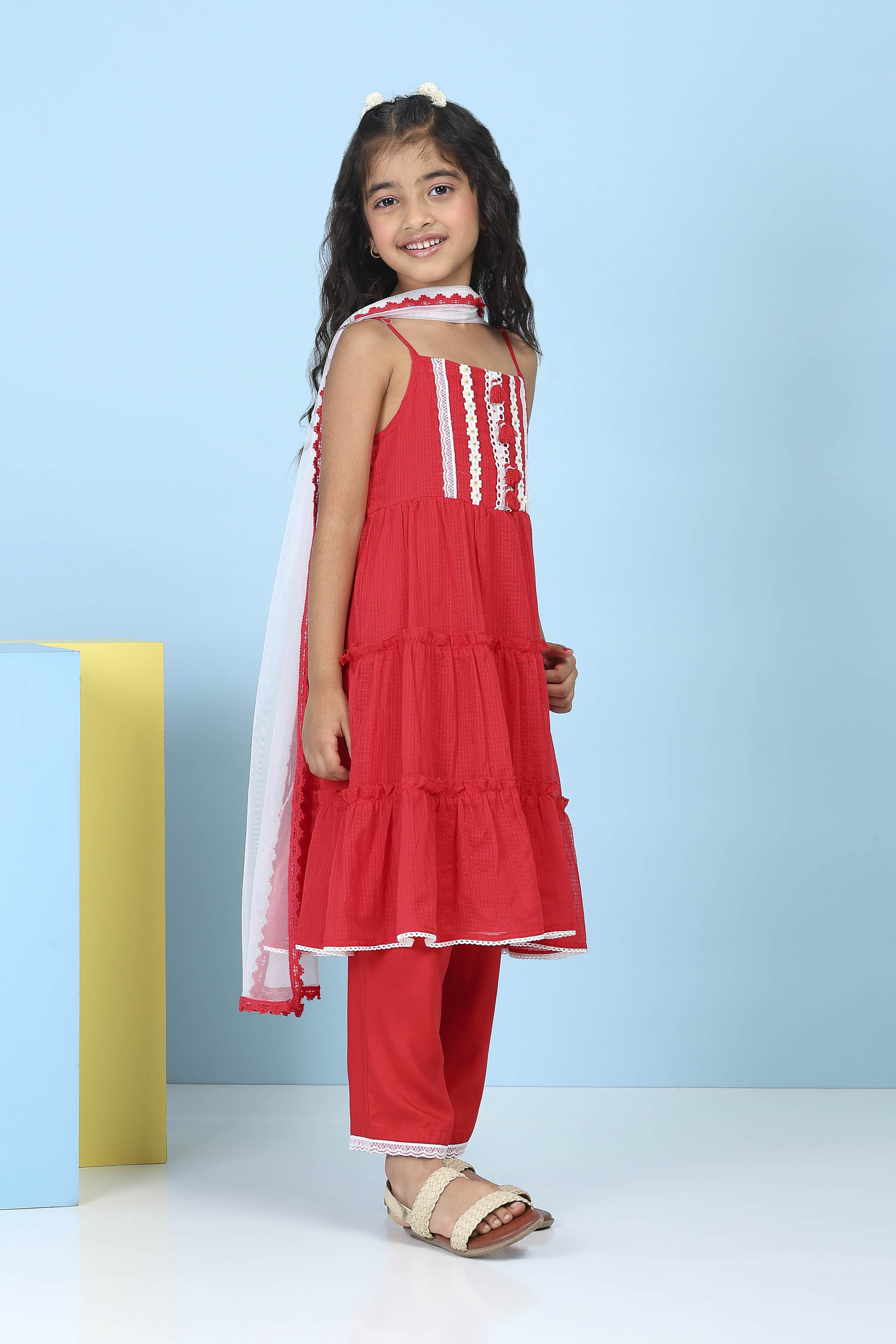 Red Cotton Solid Lace Detail Tiered Suit Set image number 5