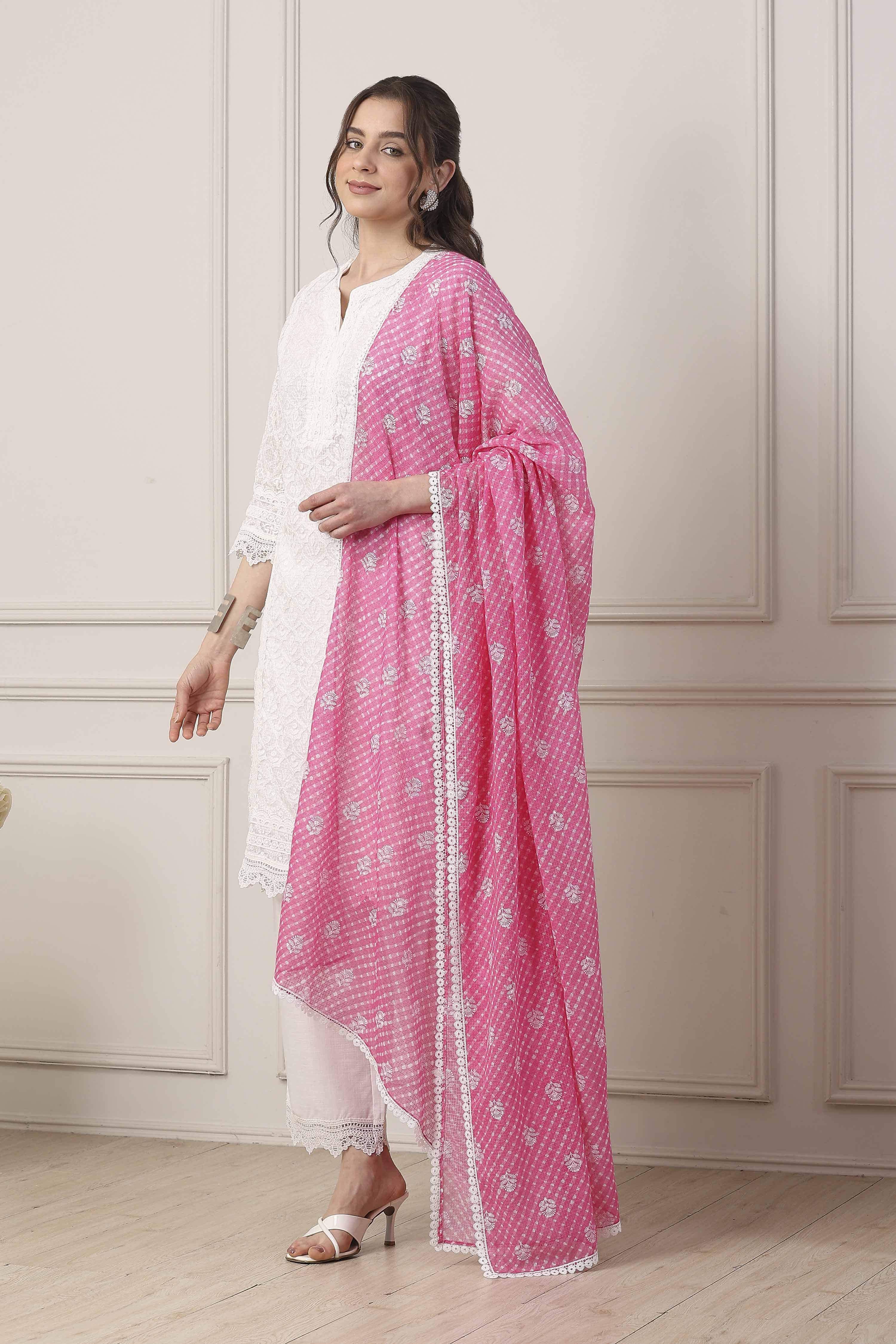 White Cotton Lace Embroidered Straight Suit Set image number 3