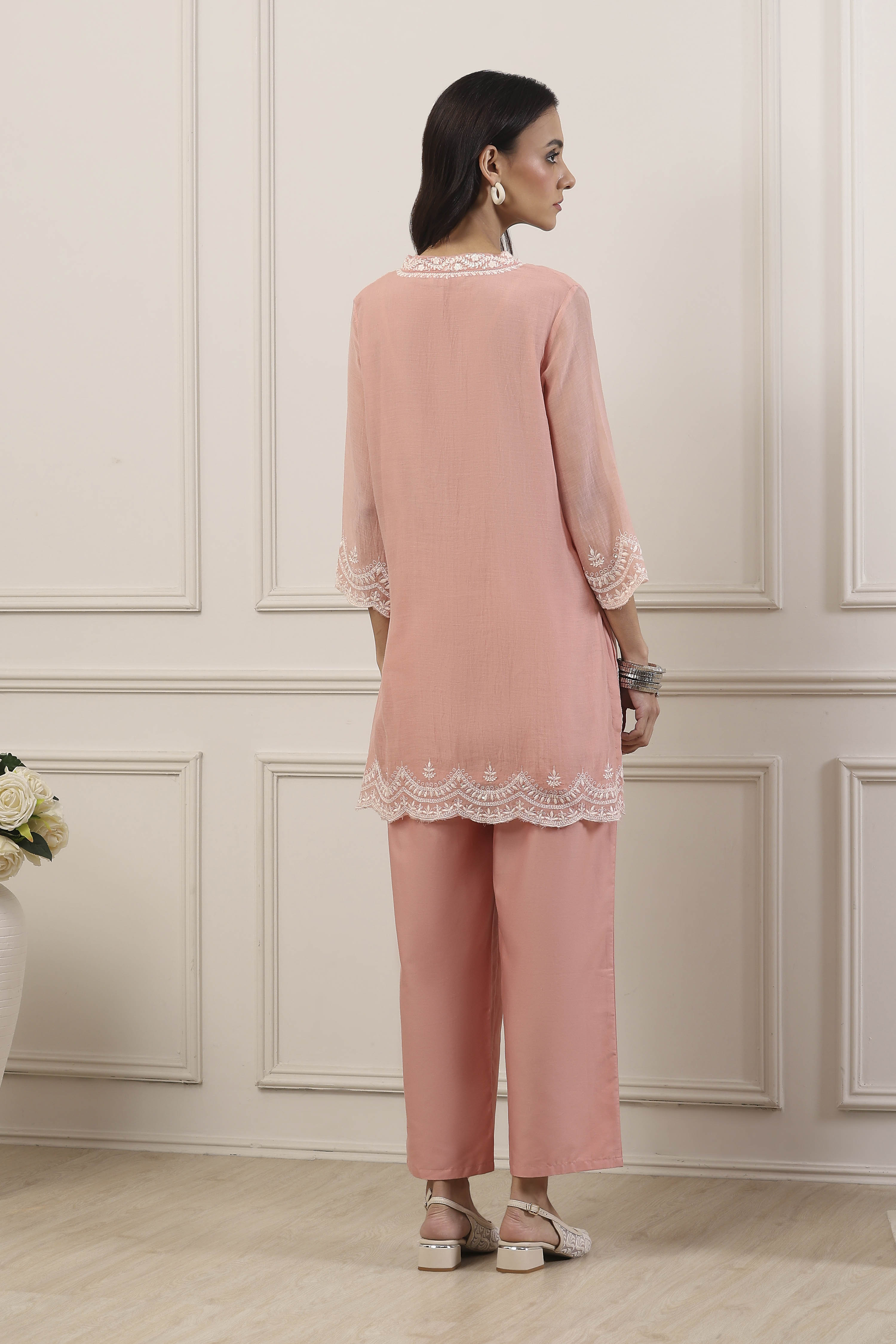 Peach Silk Chanderi Embroidered Straight Suit Set image number 3