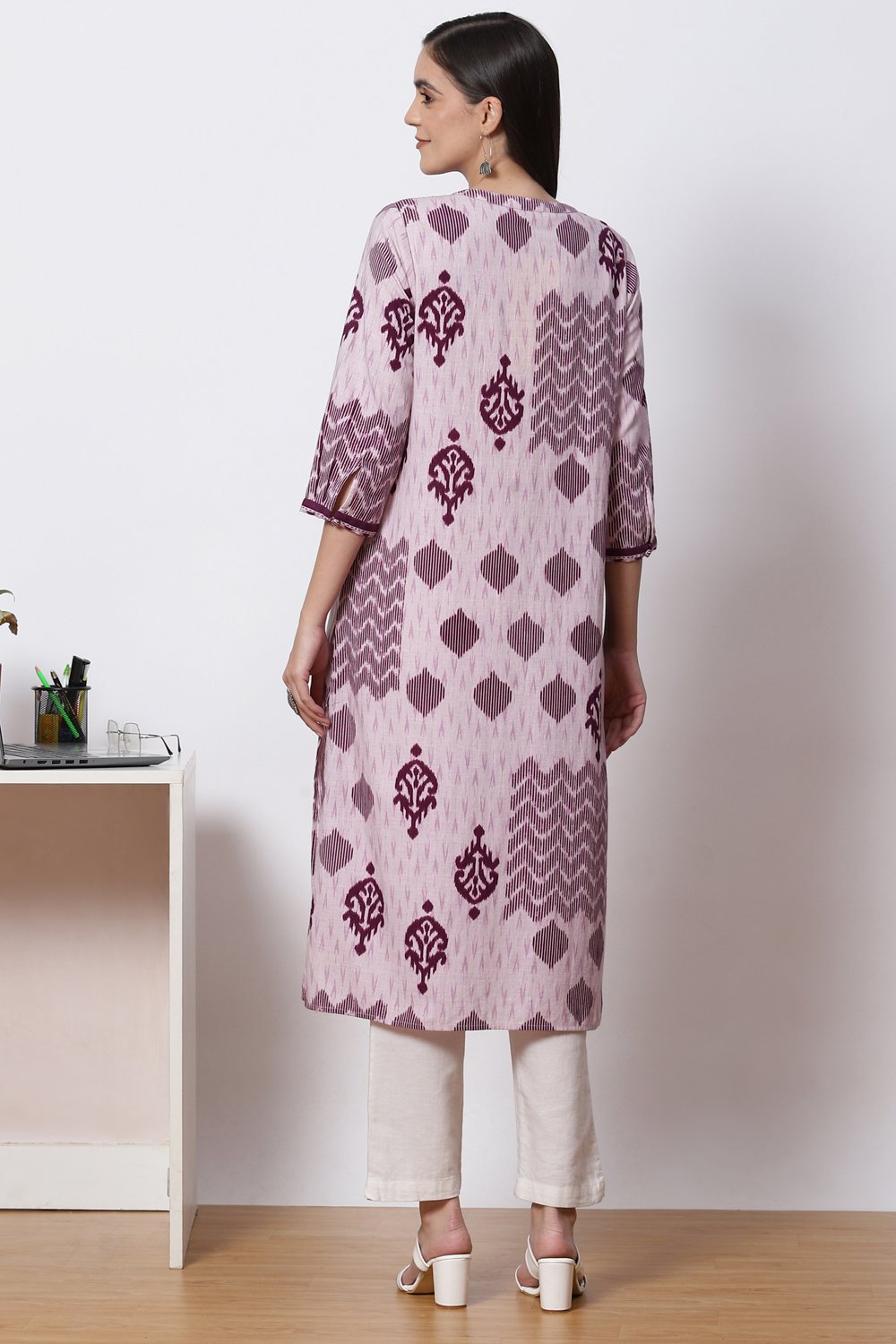Green Cotton Straight Kurta image number 4