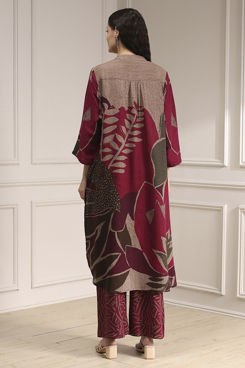 Berry Printed Straight Kurta Set image number 4