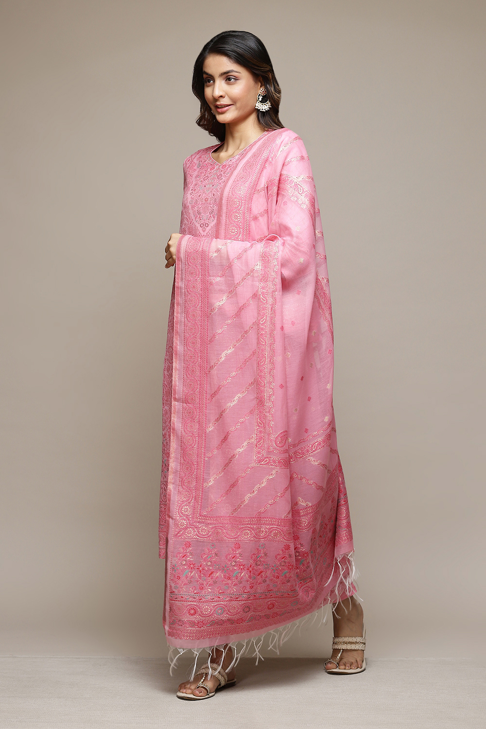 Olive Green Cotton Blend Straight Yarndyed Kurta Suit Set image number 5
