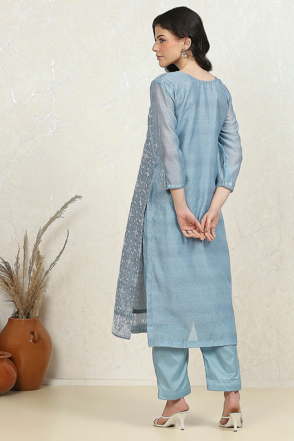 Dusky Pink Chanderi Machine Embroidered Unstitched Suit Set image number 5