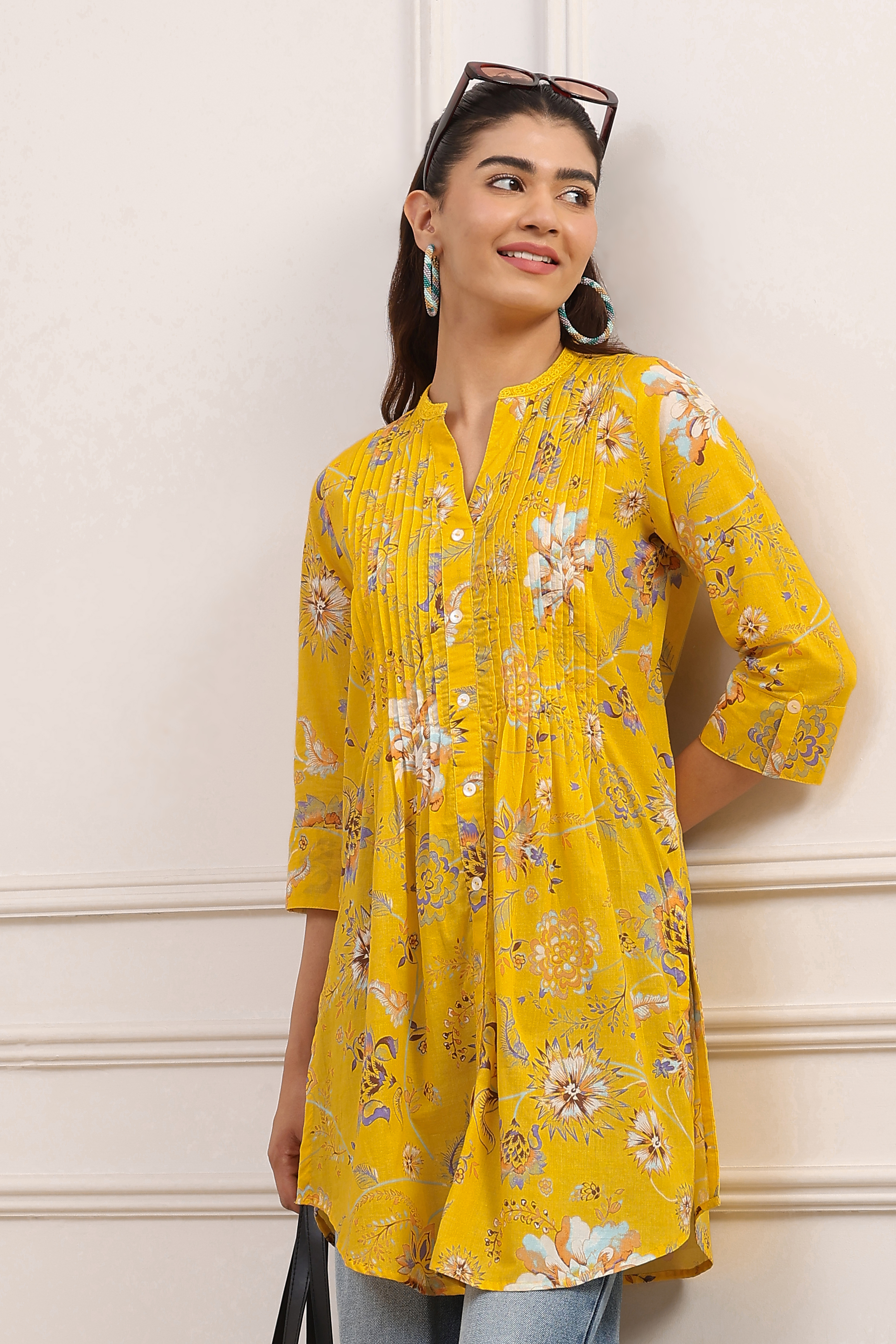Yellow Rayon Straight Kurti image number 7