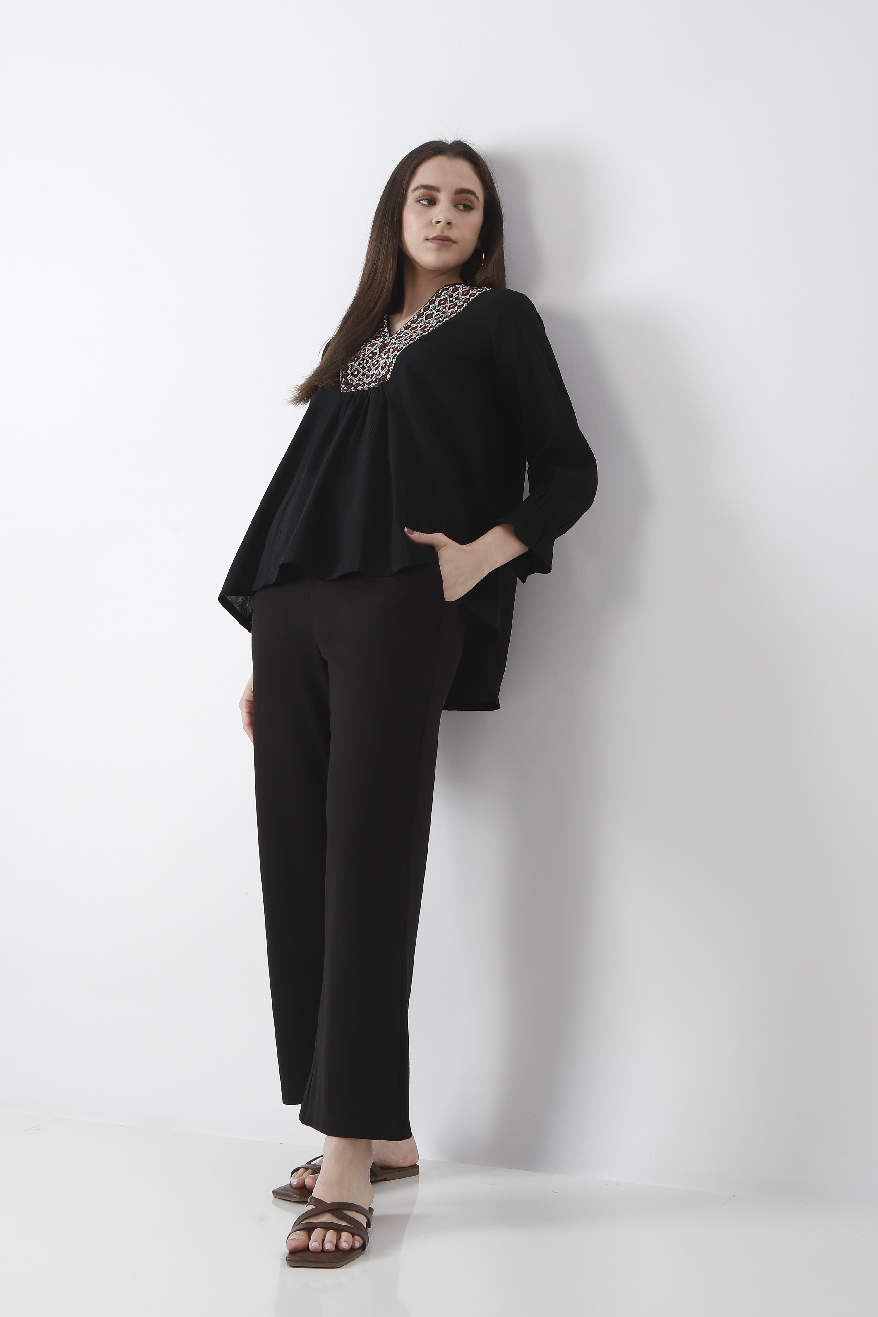 Black Viscose Blend Loose Pants image number 0
