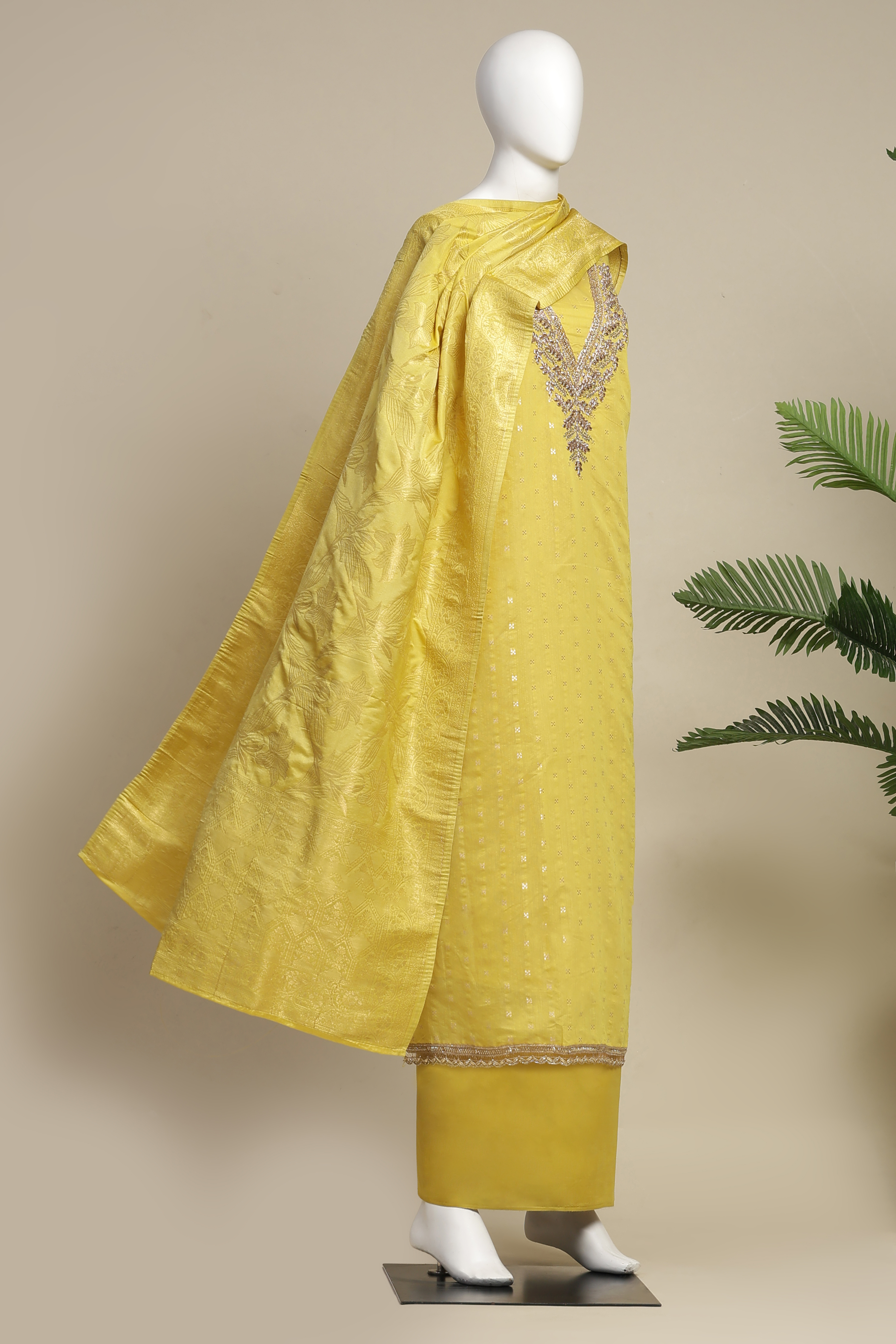 Green Georgette Embroidered Unstitched Suit Set image number 4