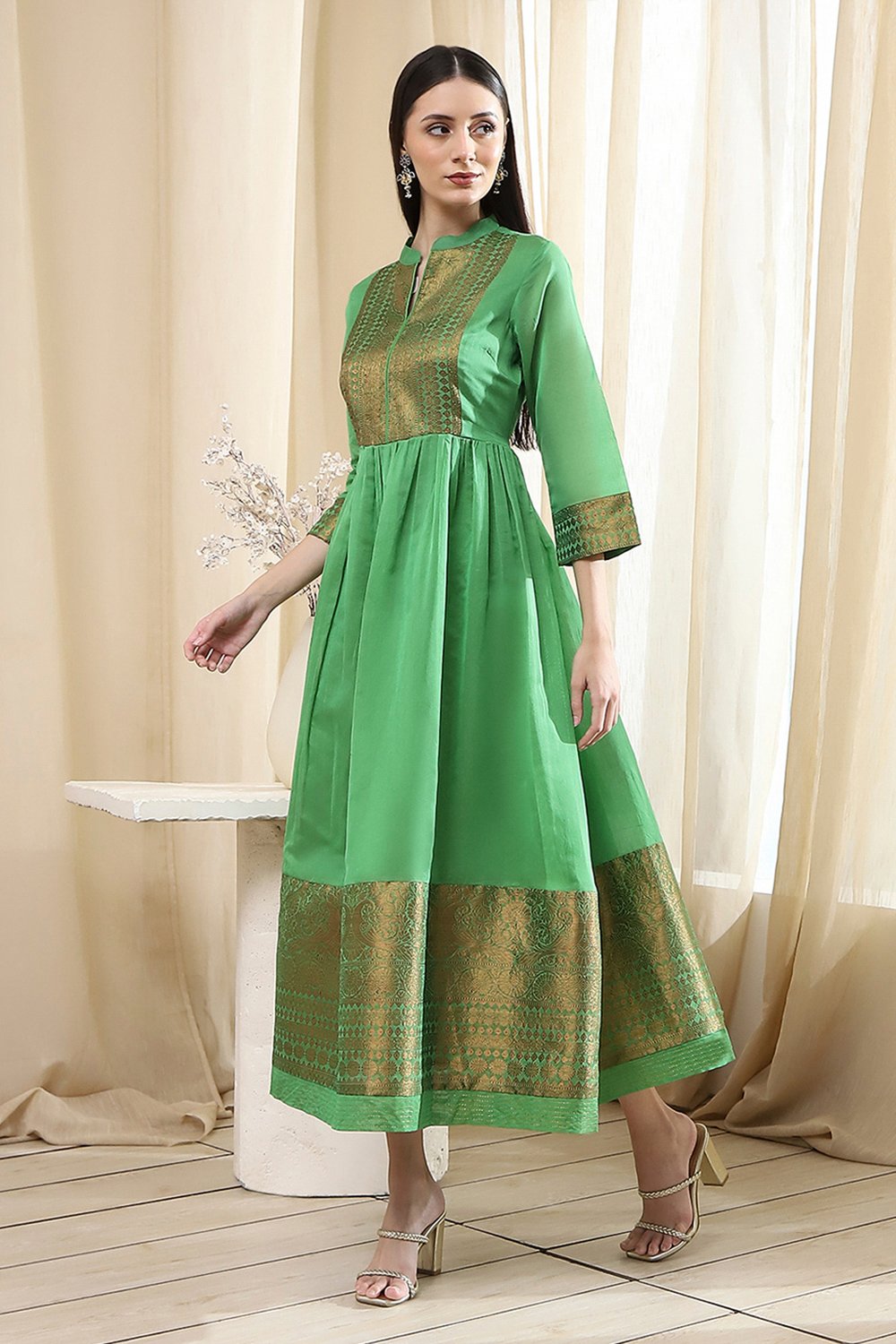 Fuschia Polyester Blend  Kurta image number 2