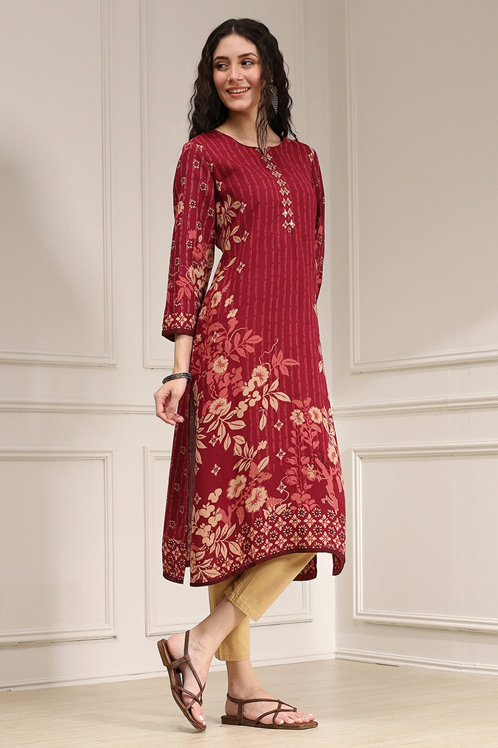 Berry Maroon Printed Straight Kurta image number 4