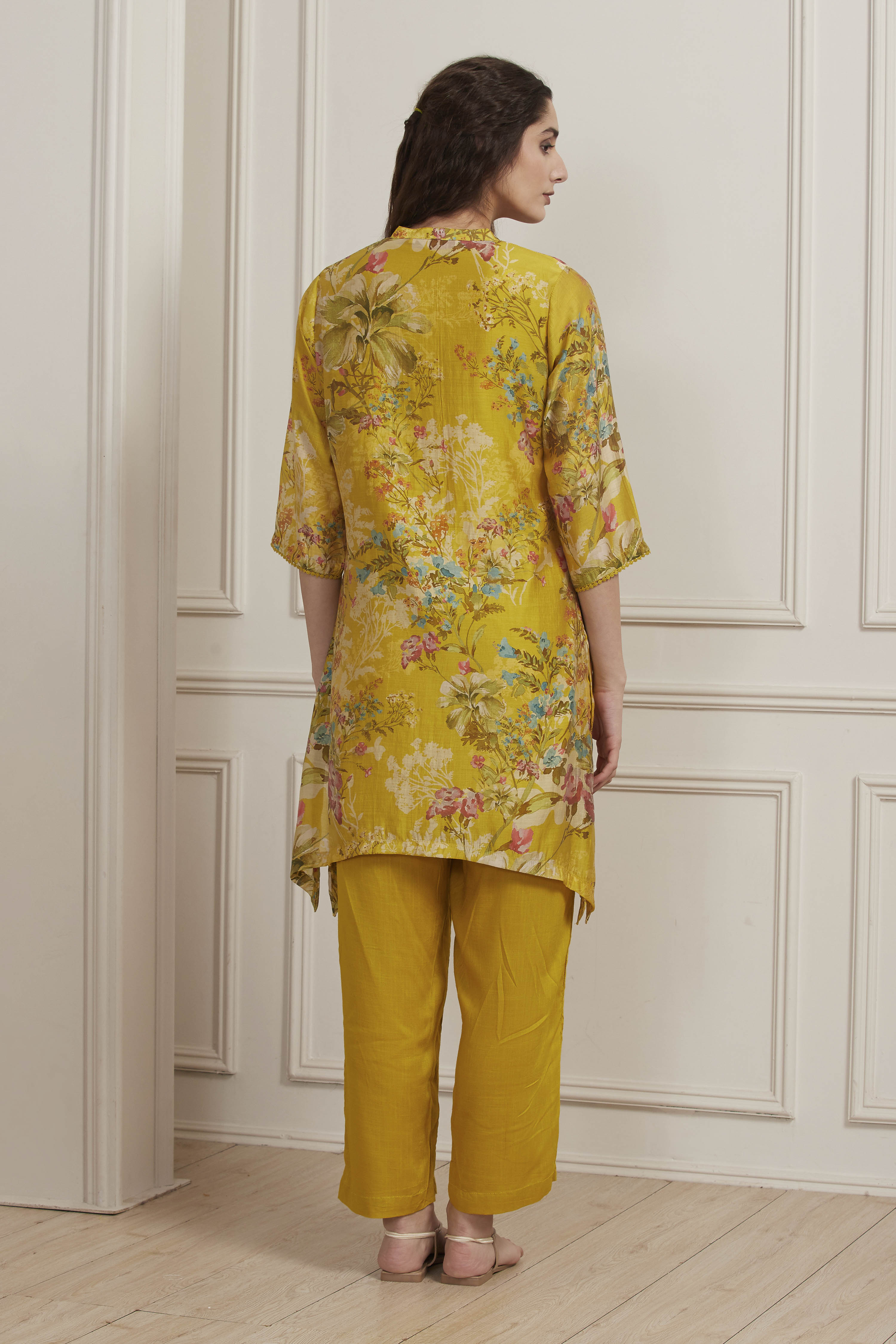Yellow Viscose Chanderi Asymmetric Suit Set image number 4
