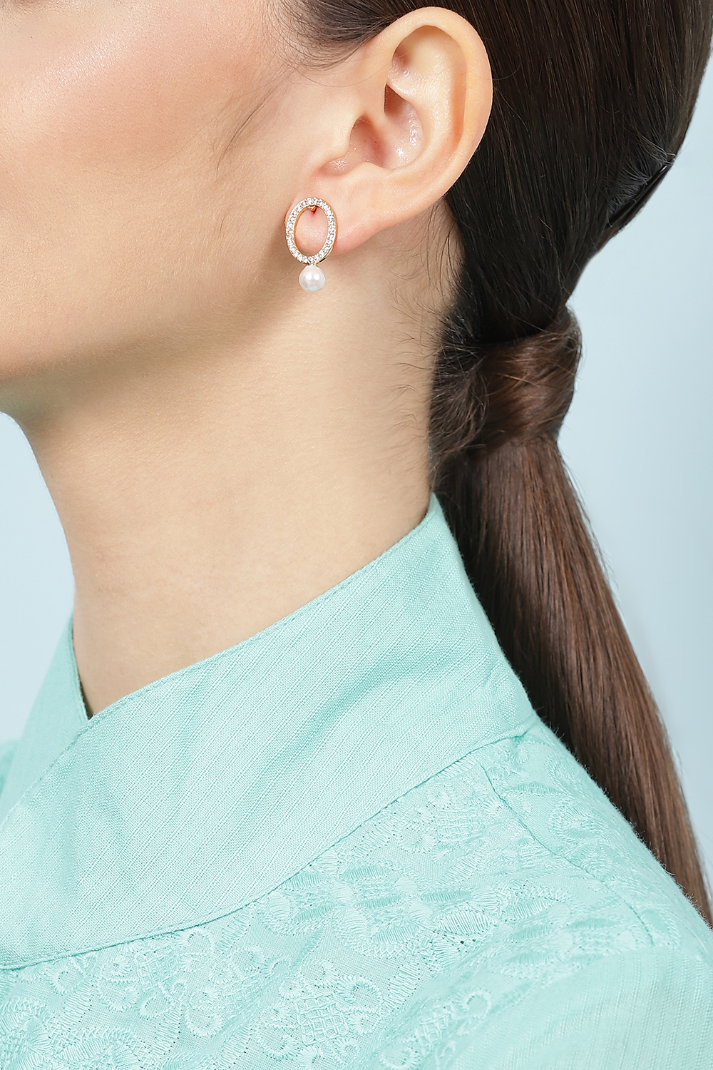 Golden Earrings image number 1