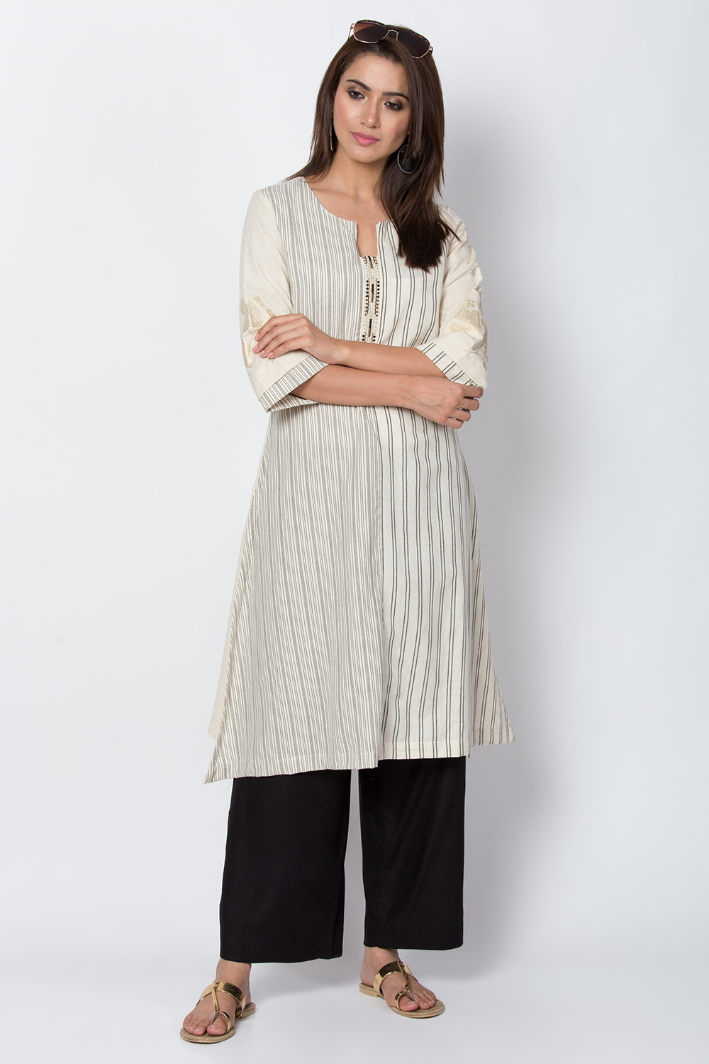 Black Viscose Solid Palazzo image number 4