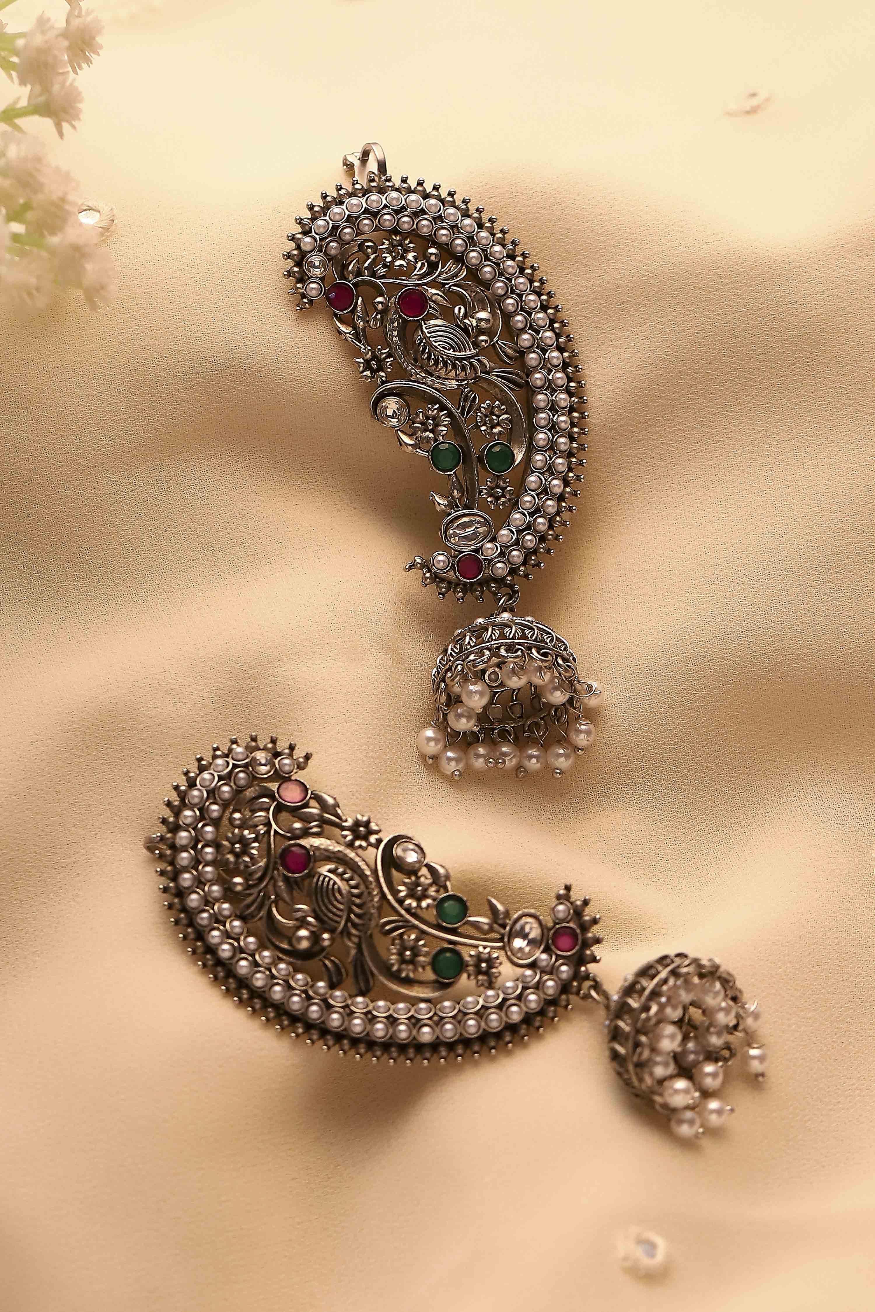 Oxidised Alloy Oxidised Earcuff image number 0