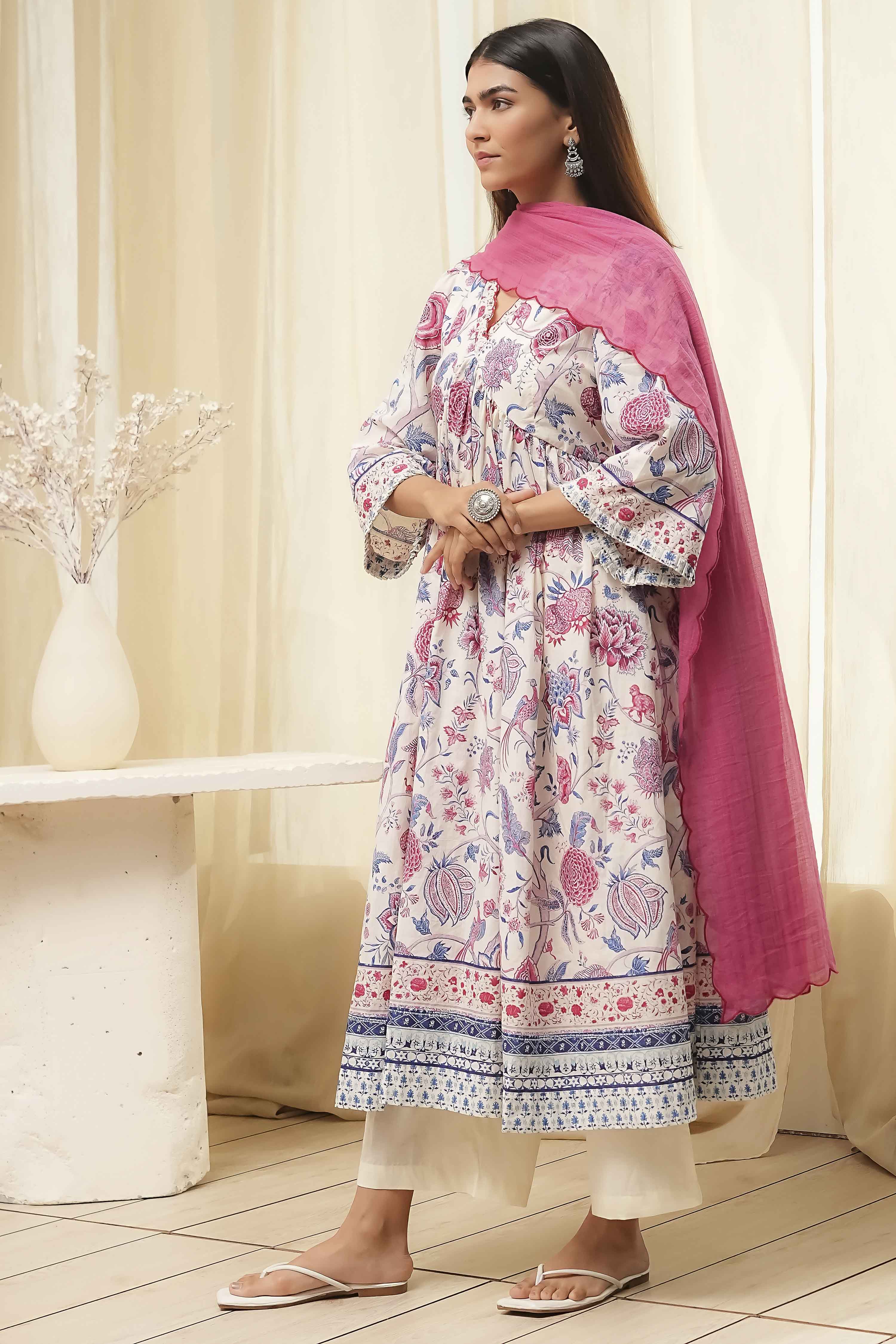 Off-White Cotton Floral Gathered Suit Set image number 3