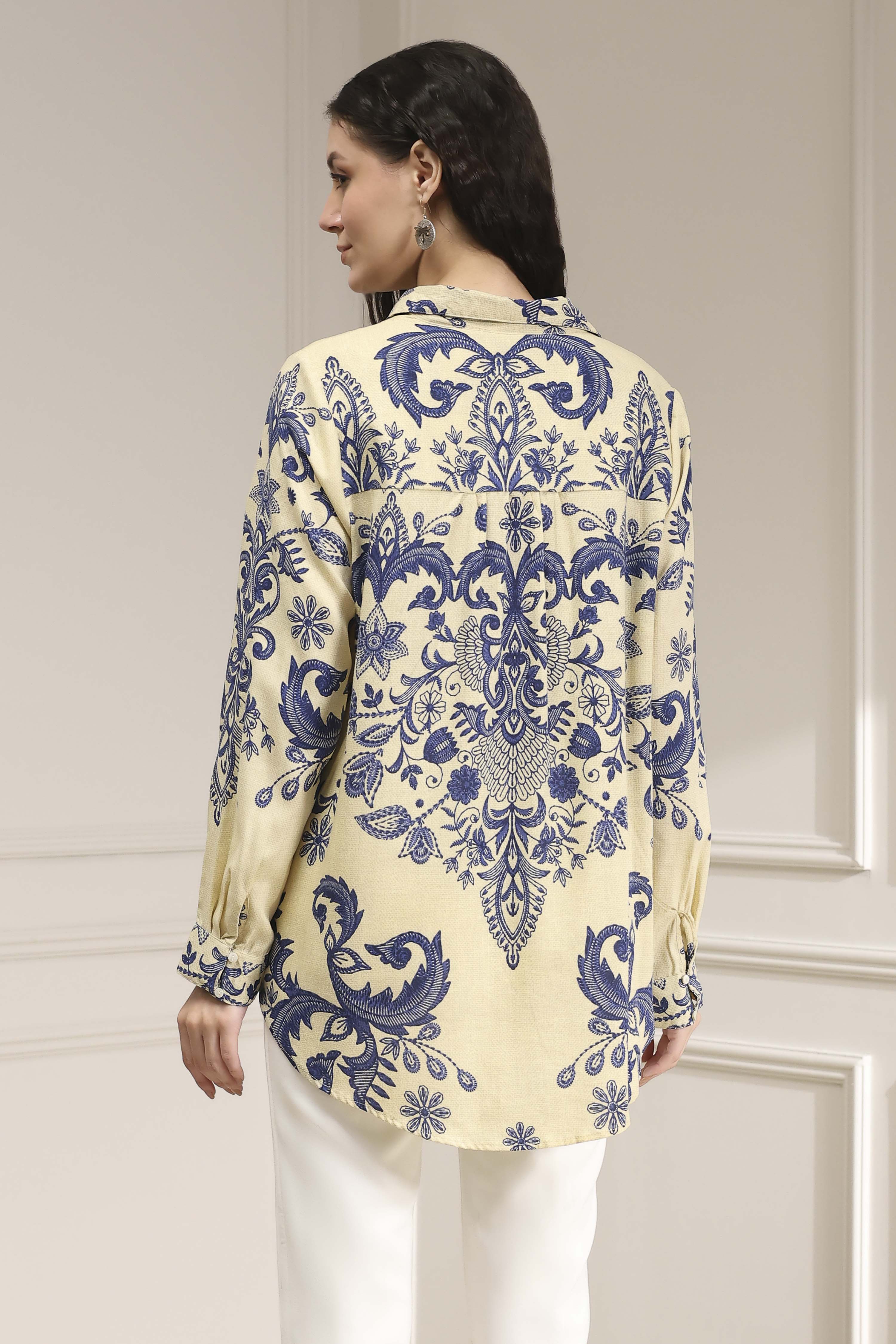 Off-White and Blue Printed Relaxed Fit Shirt image number 3