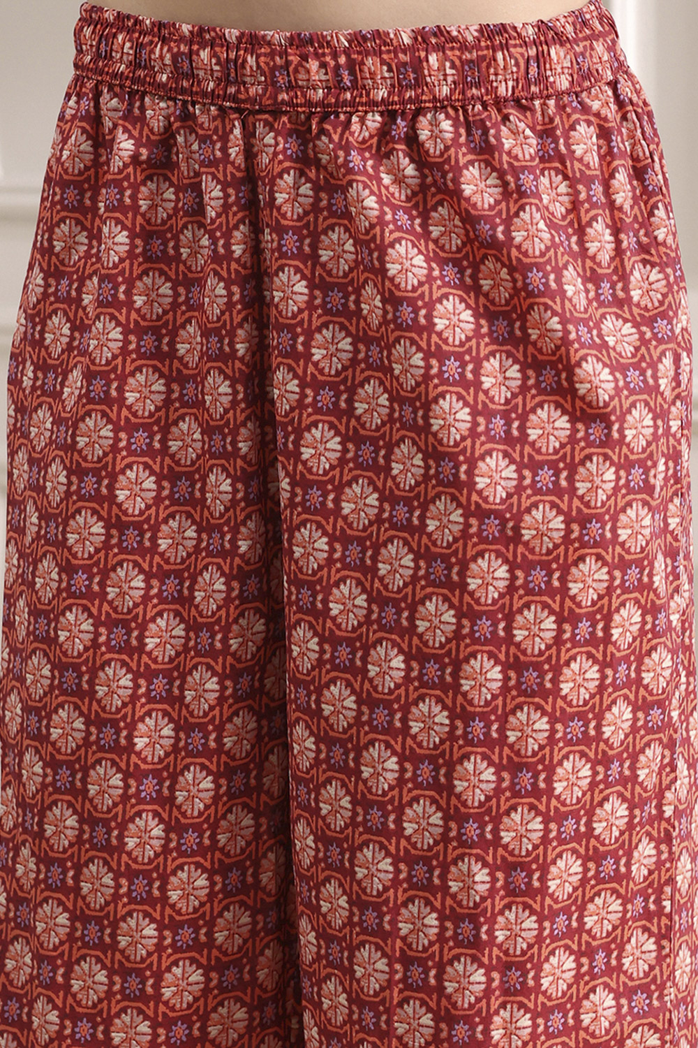 Blue Cotton Straight Printed Suit Set image number 2