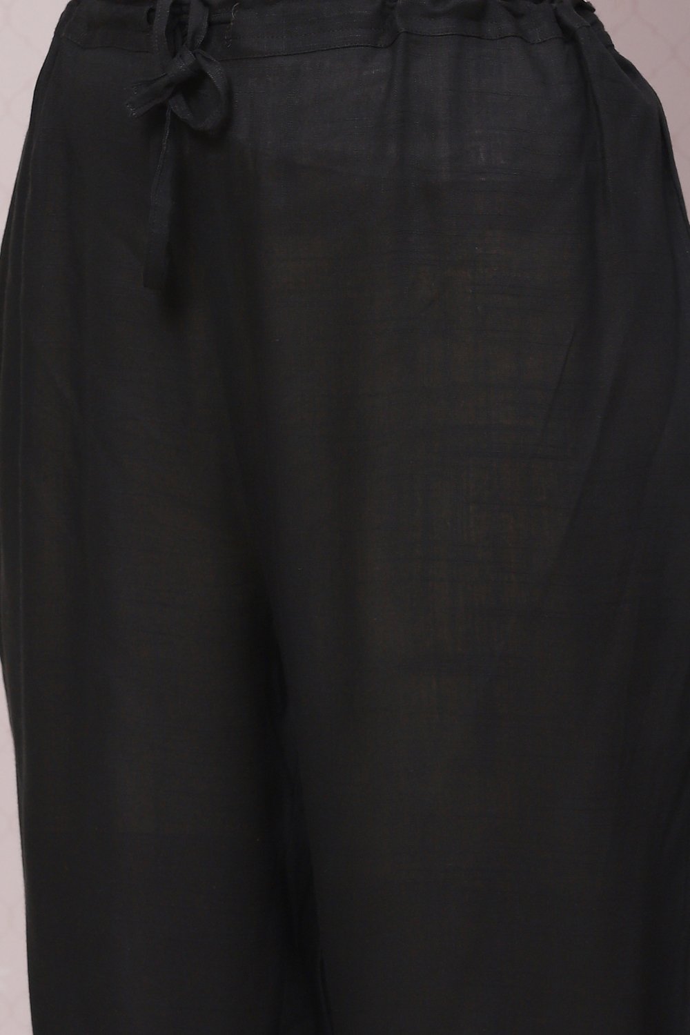 Off White Cotton Viscose Straight Kurta Narrow Palazzo Suit Set image number 3
