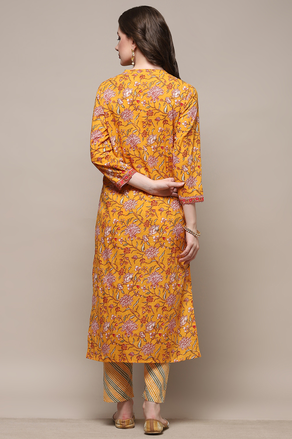 Mustard Yellow Cotton Screen Printed Unstitched Suit Set image number 6