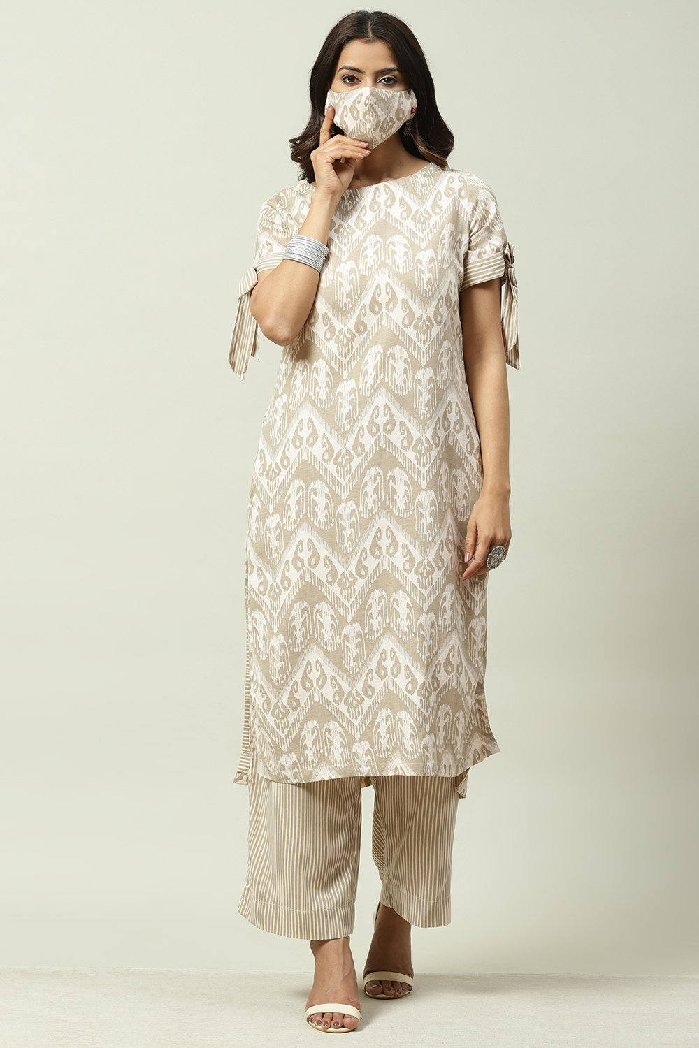 Dull Rose Rayon Straight Fusion Printed Kurta Set image number 7