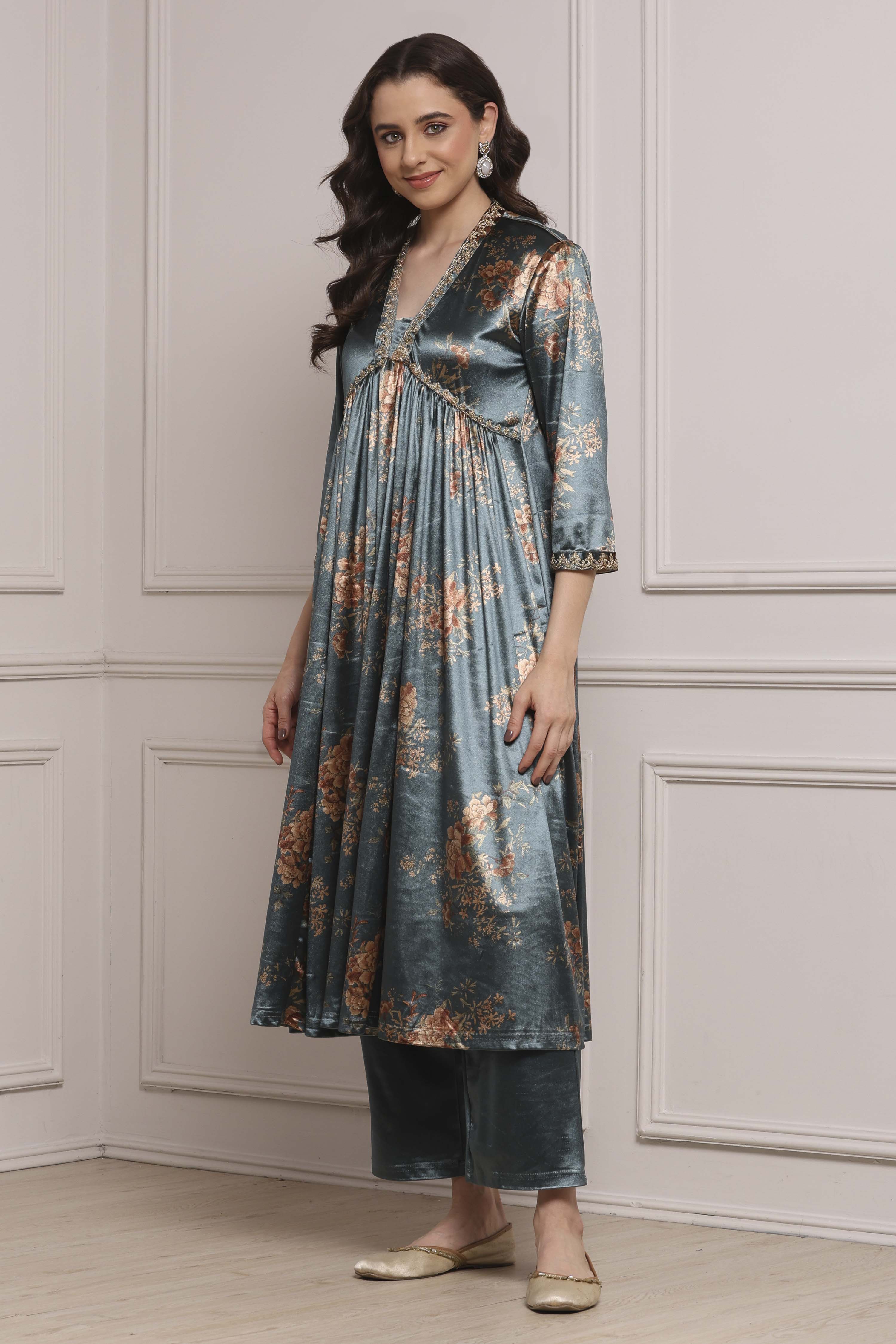 Green Blended Straight Printed Kurta Pants Set image number 3