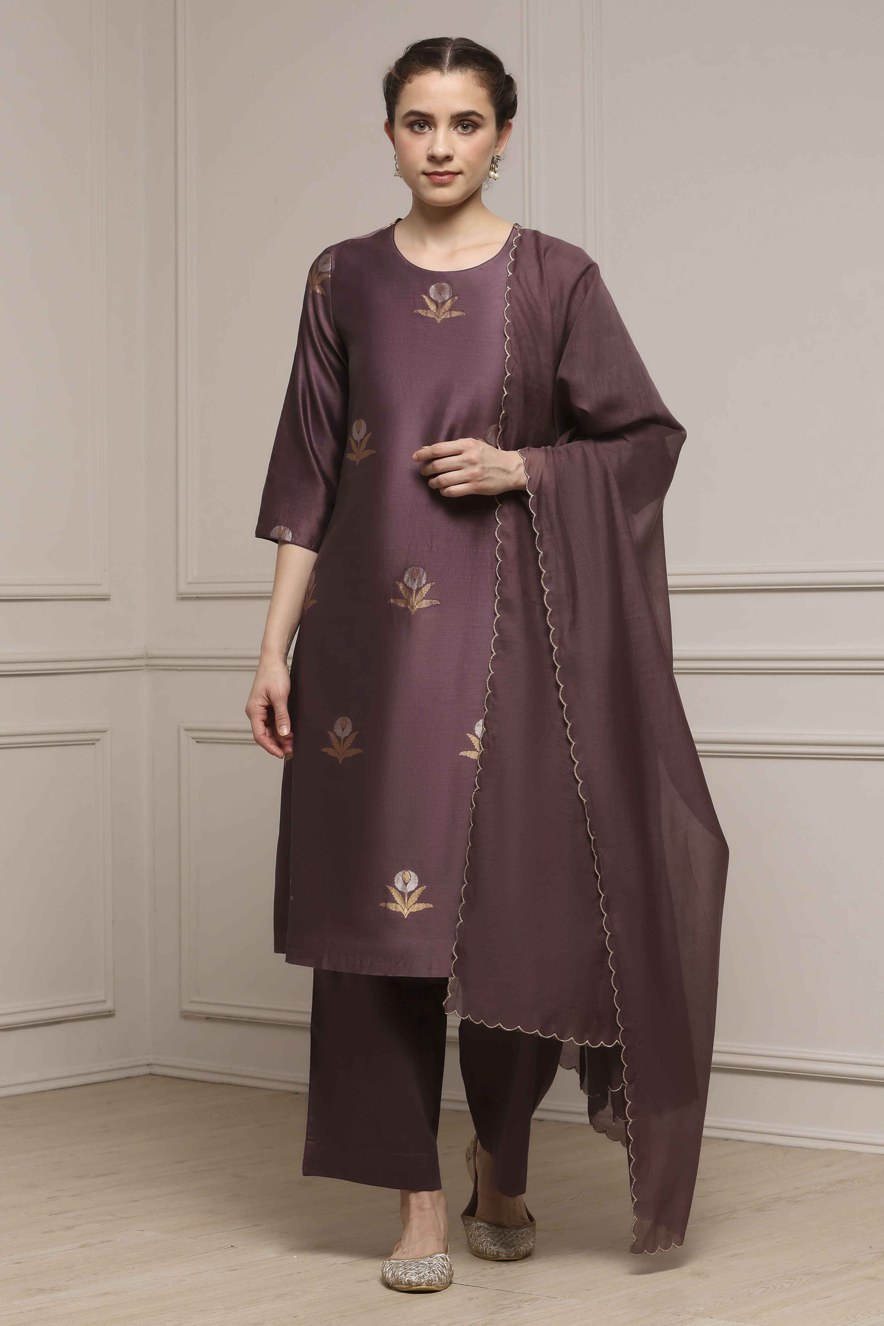 Lavender Chanderi Relaxed Dyed Kurta Pants Set image number 0