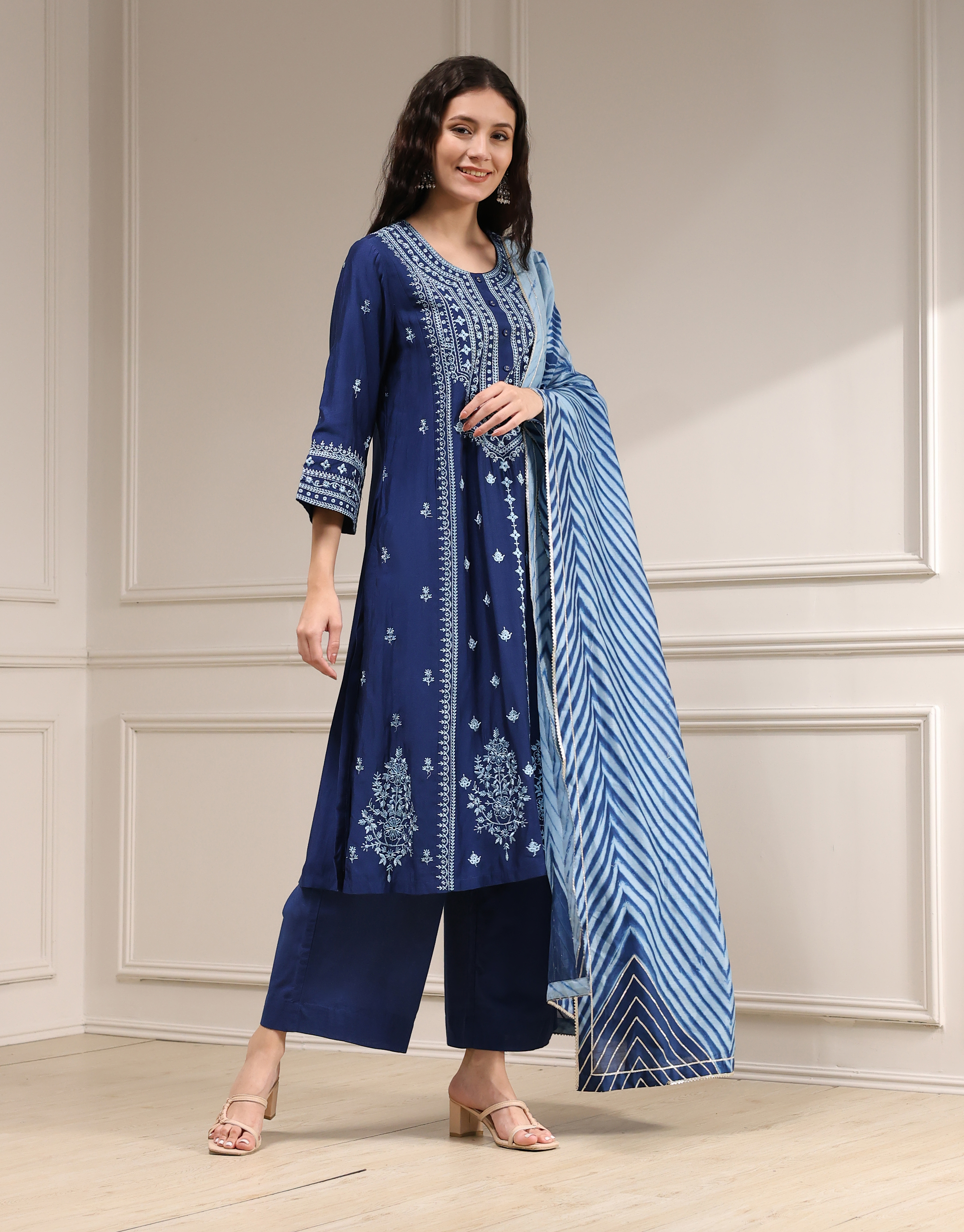 Blue Dyed Printed Straight Suit Set image number 5
