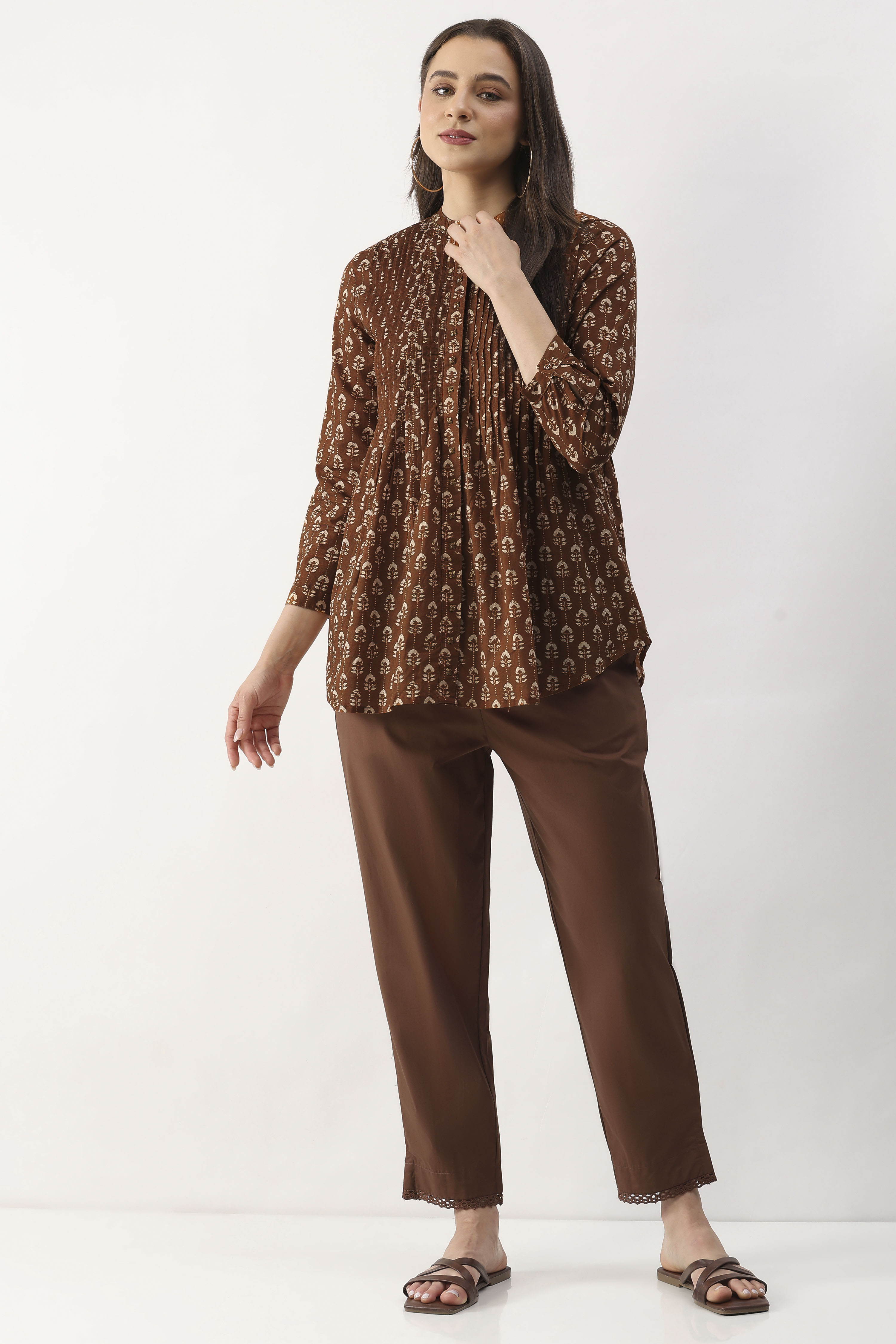 Brown Cotton Slim Pant image number 0
