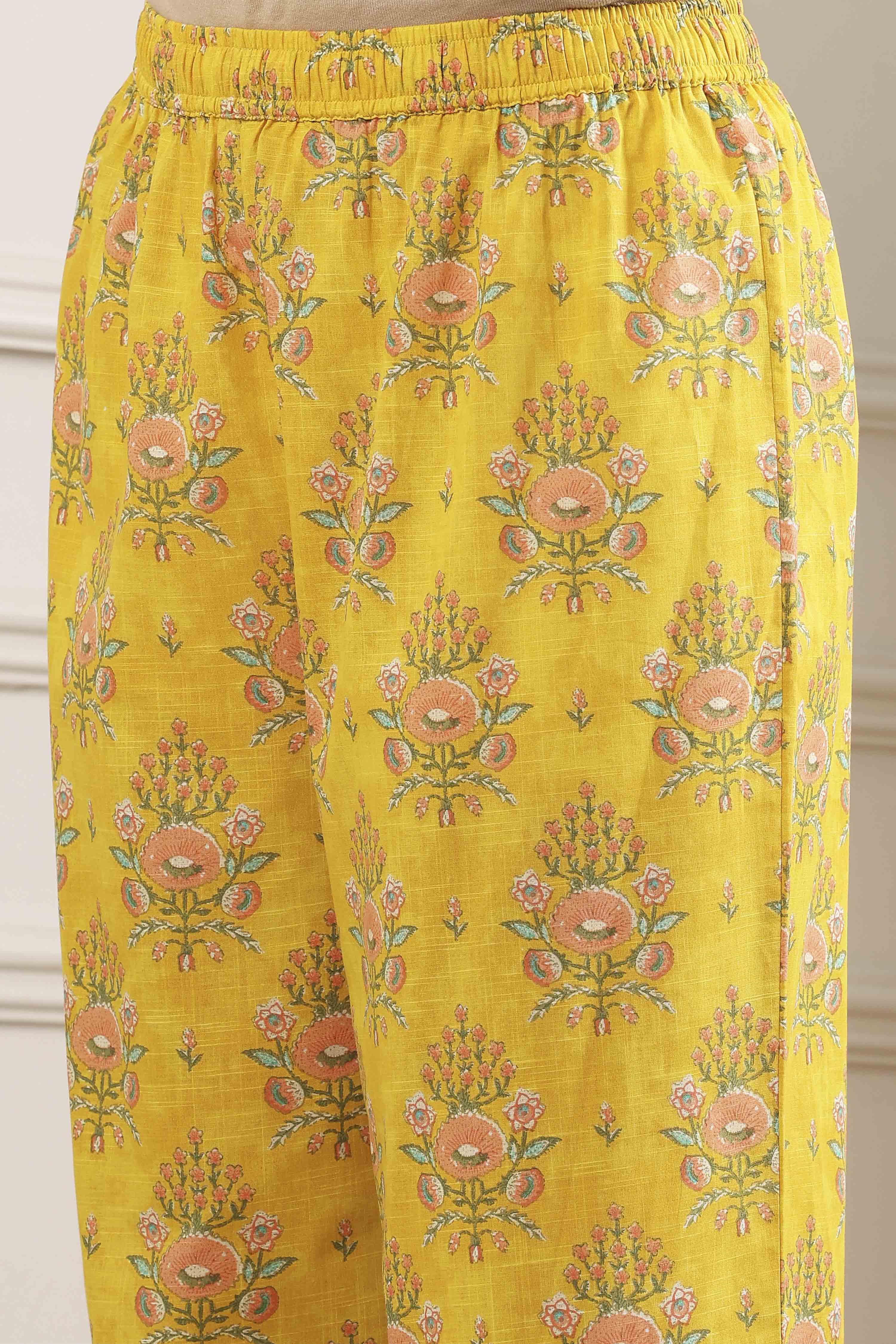 Cream-Colored Cotton Printed Straight Suit Set image number 2