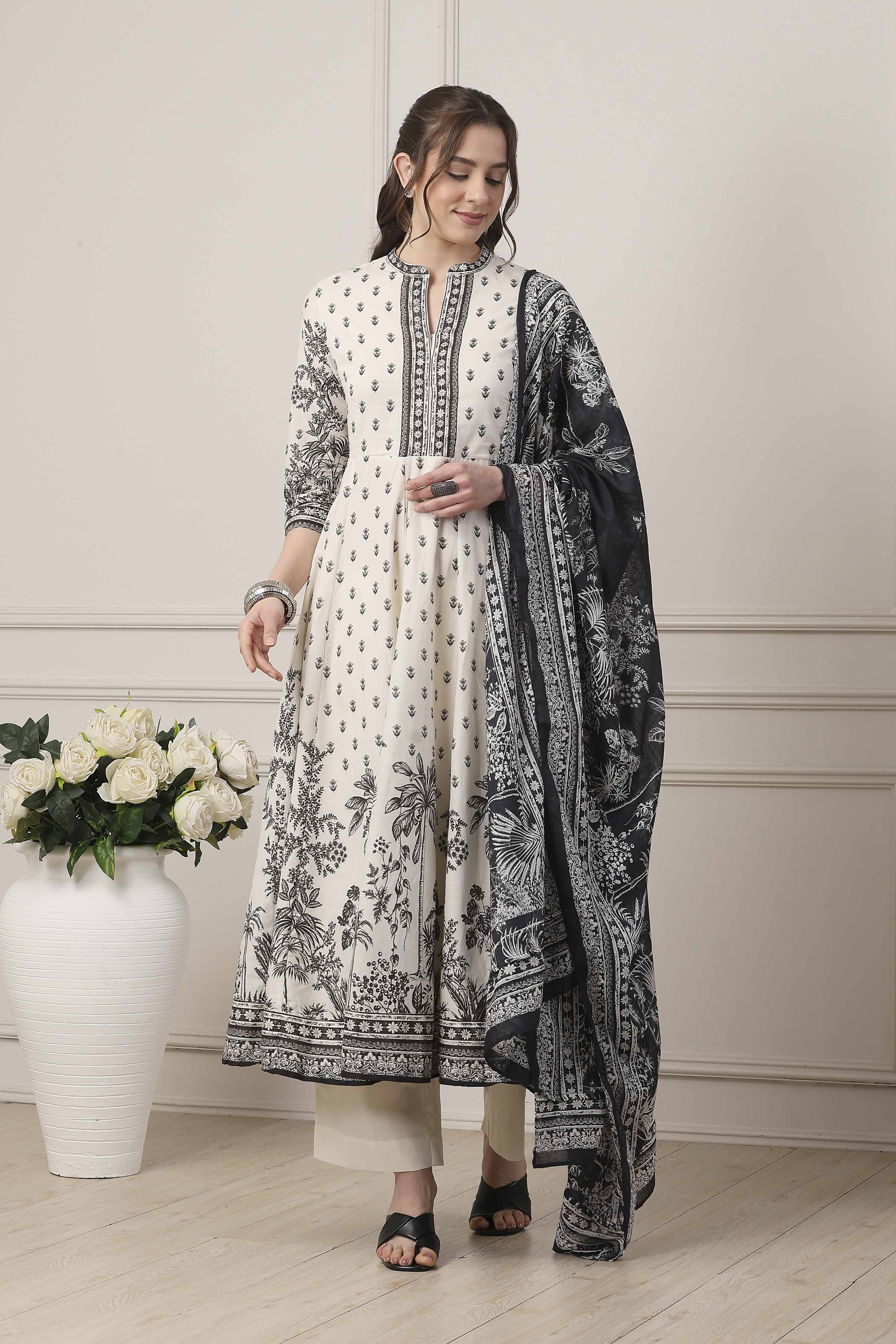 White Cotton Anarkali Suit Set image number 6