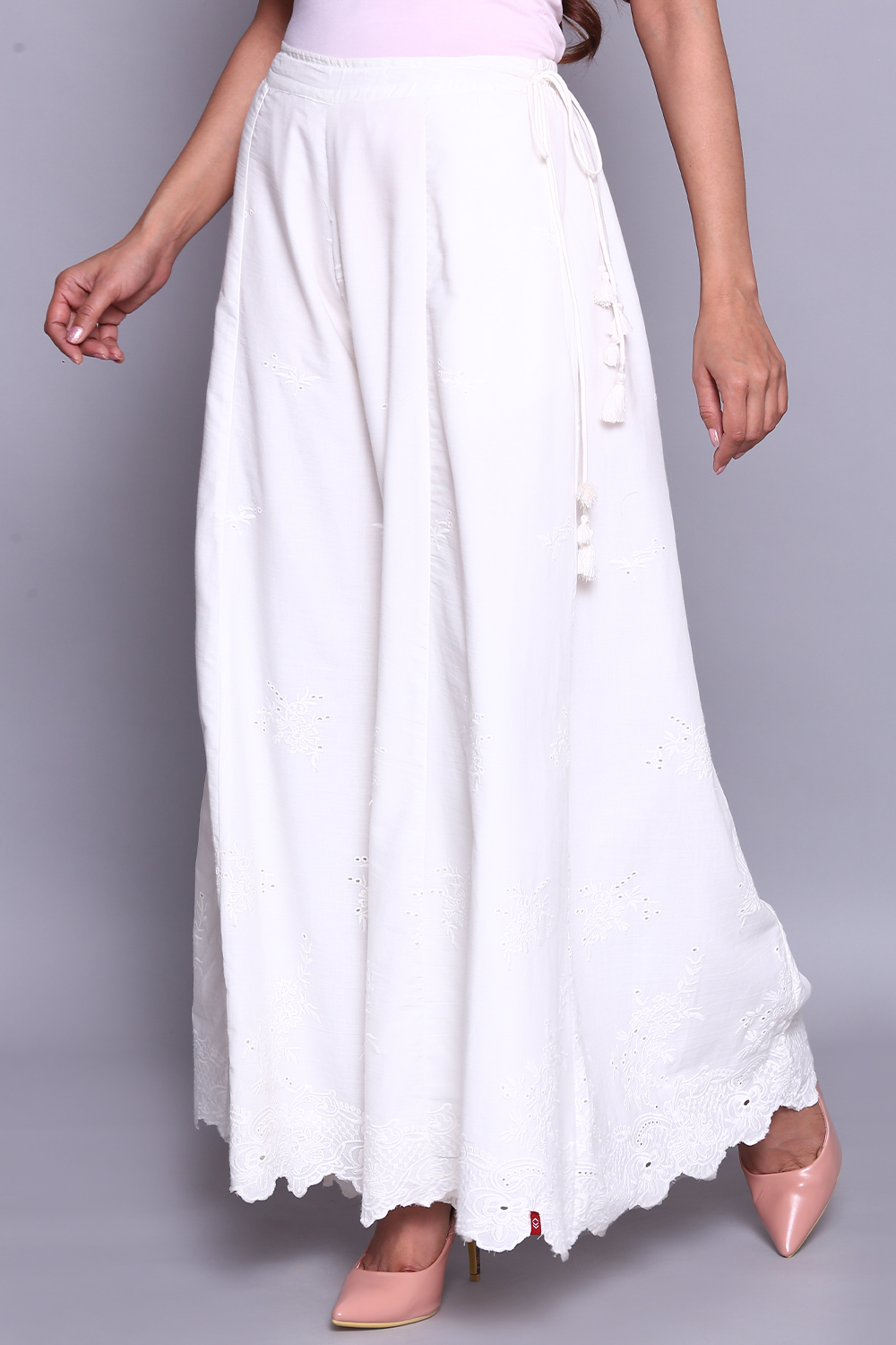 White Cotton Flared Palazzo Pants image number 3