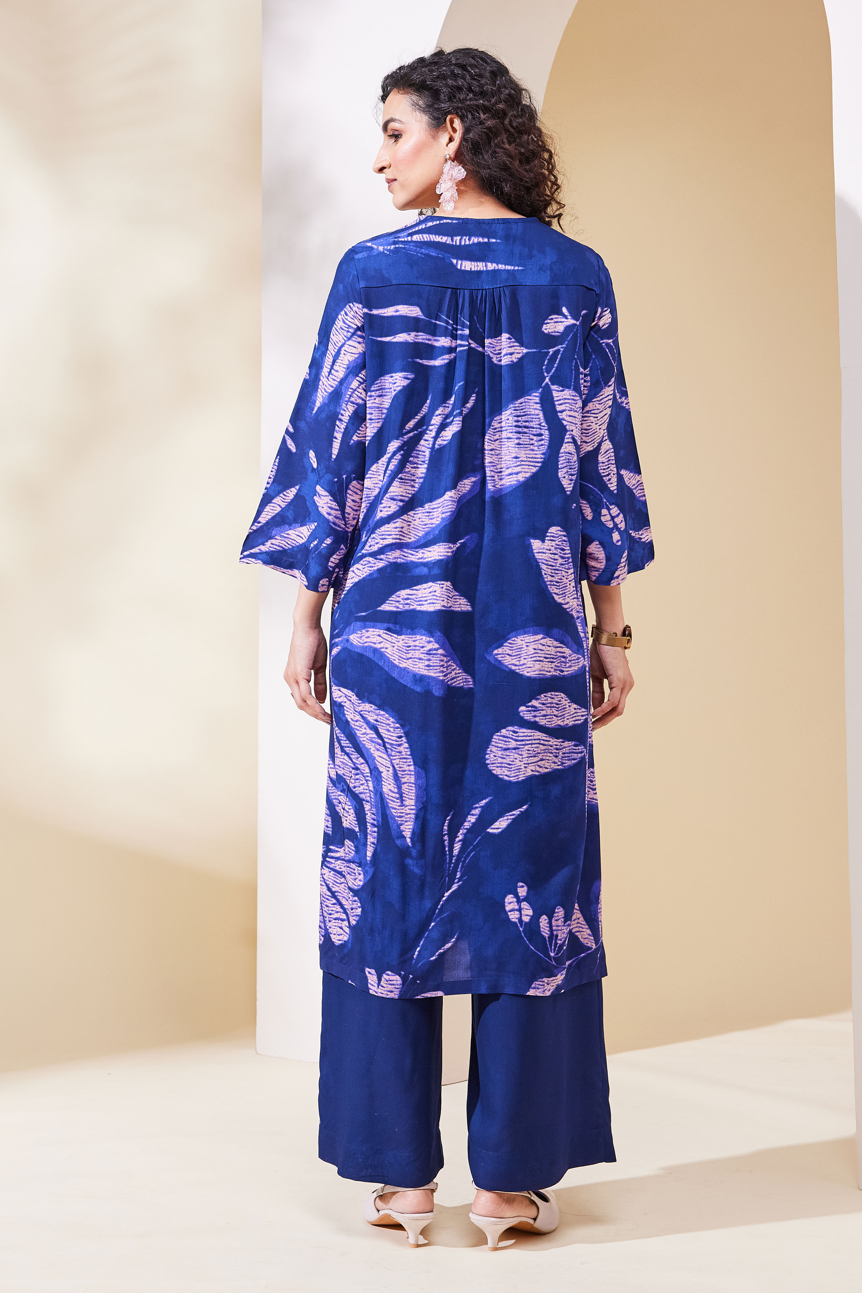 Blue Viscose Rayon A Line Kurta Pants Set image number 4
