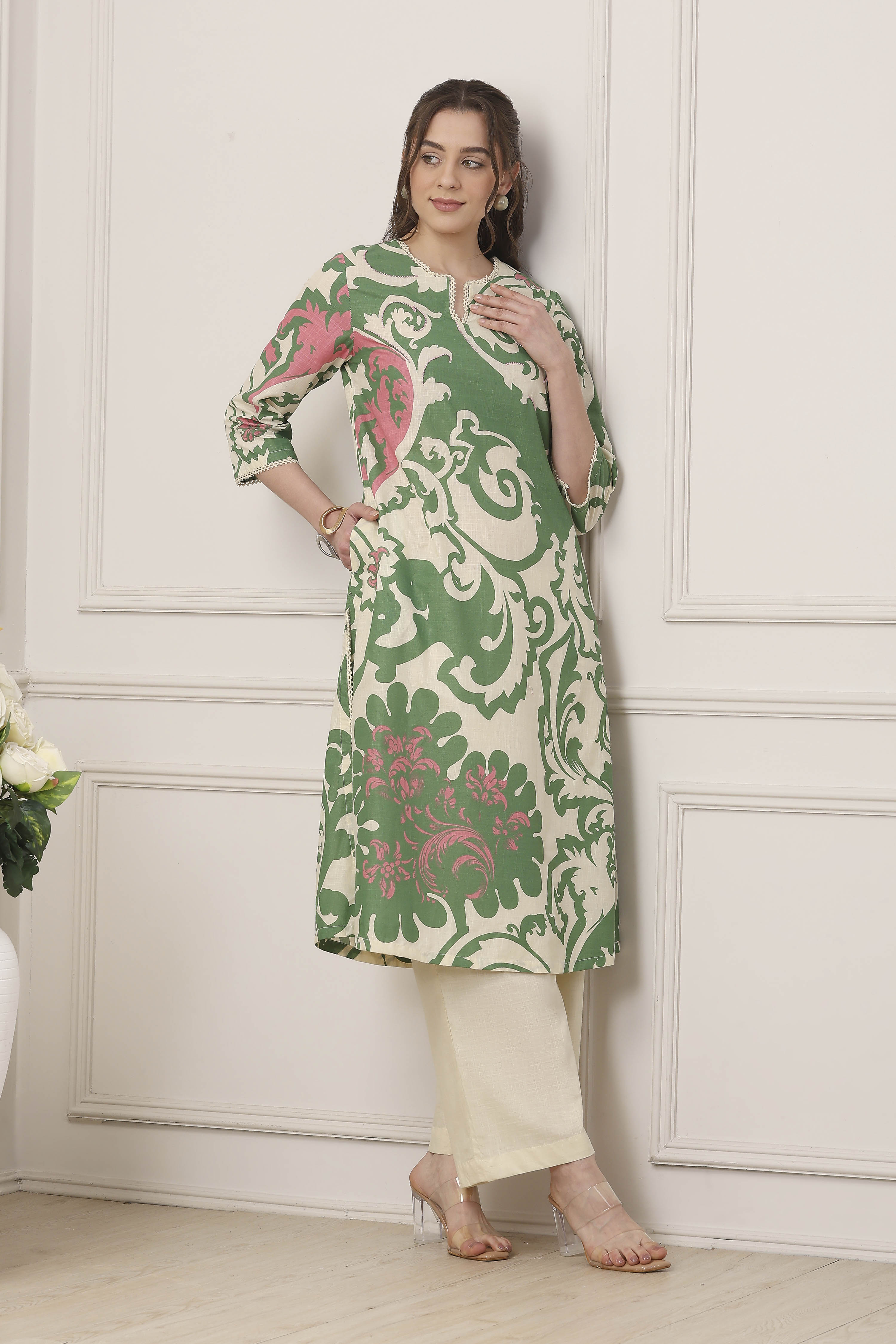 Green Cotton Straight Suit Set image number 0