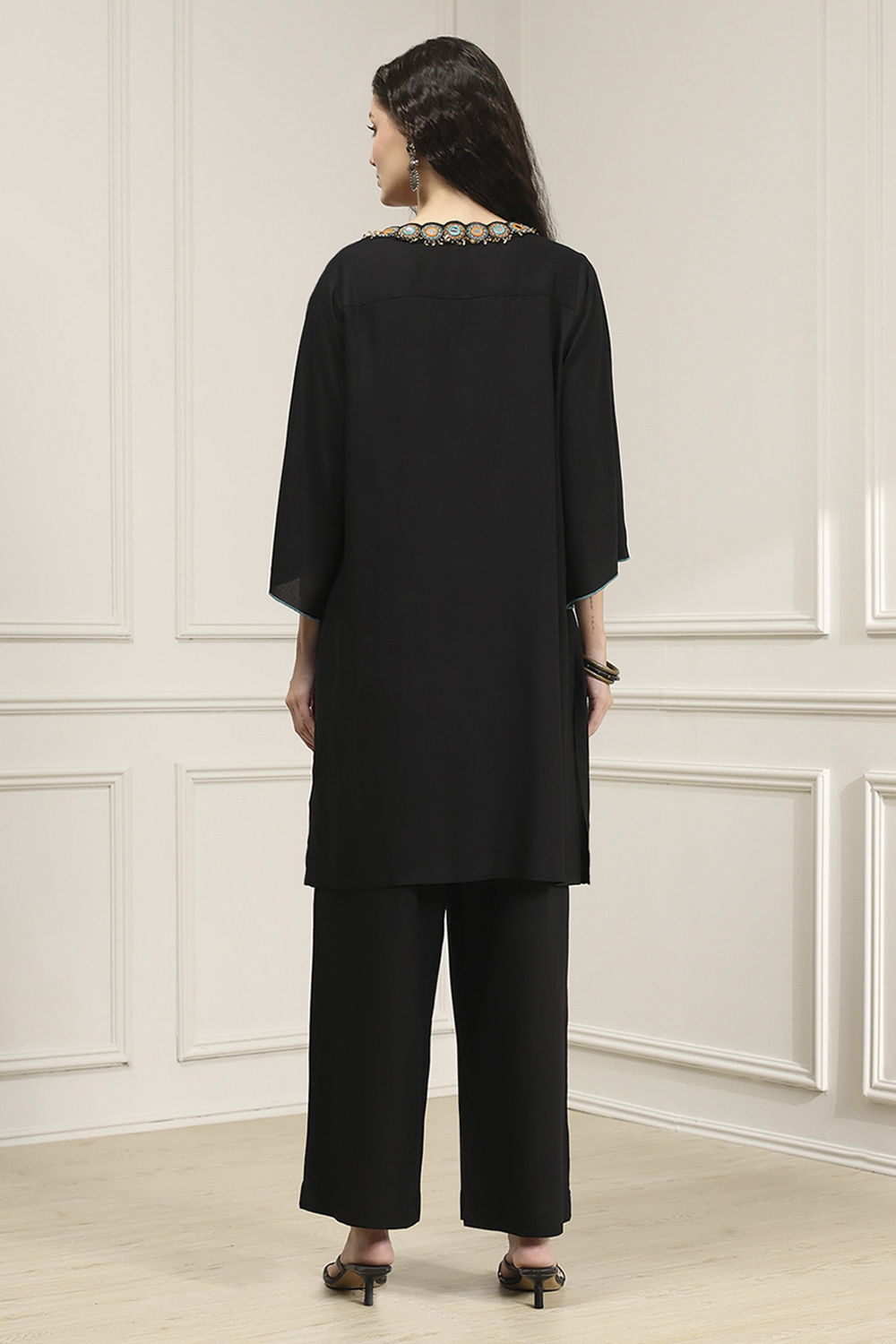 Black Viscose Rayon Relaxed Solid Suit Set image number 4