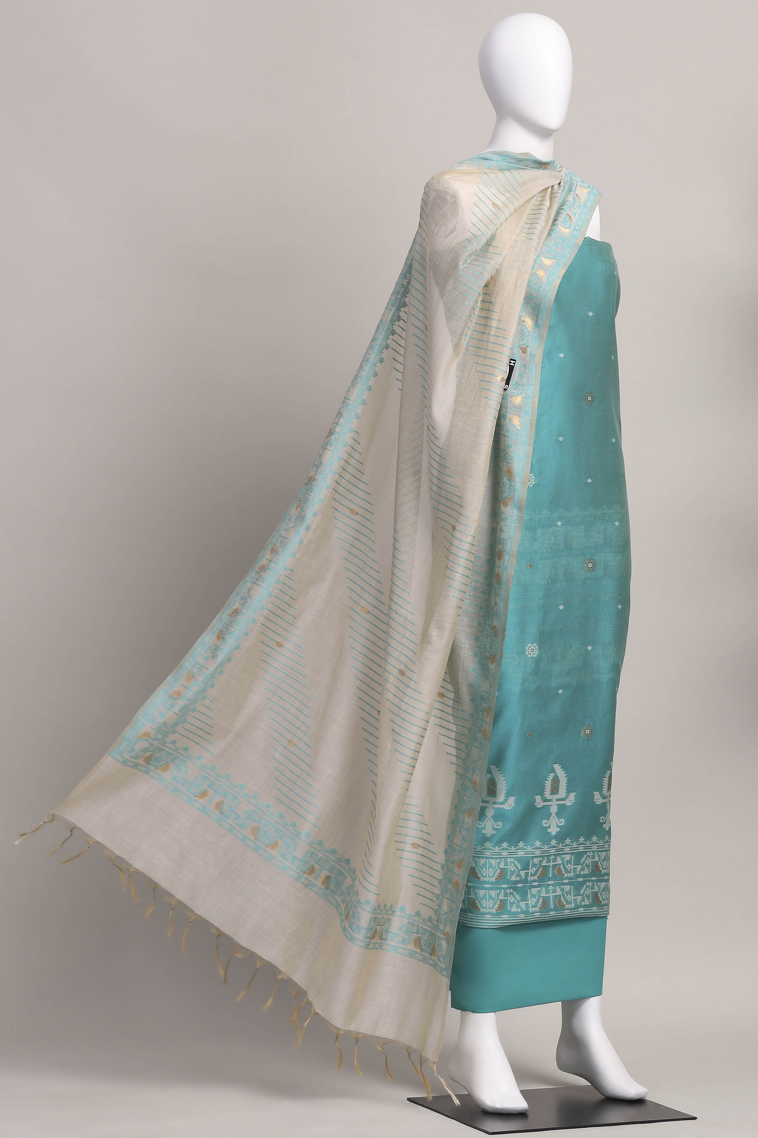 Blue Cotton Jamdani Unstitched Suit Set image number 4