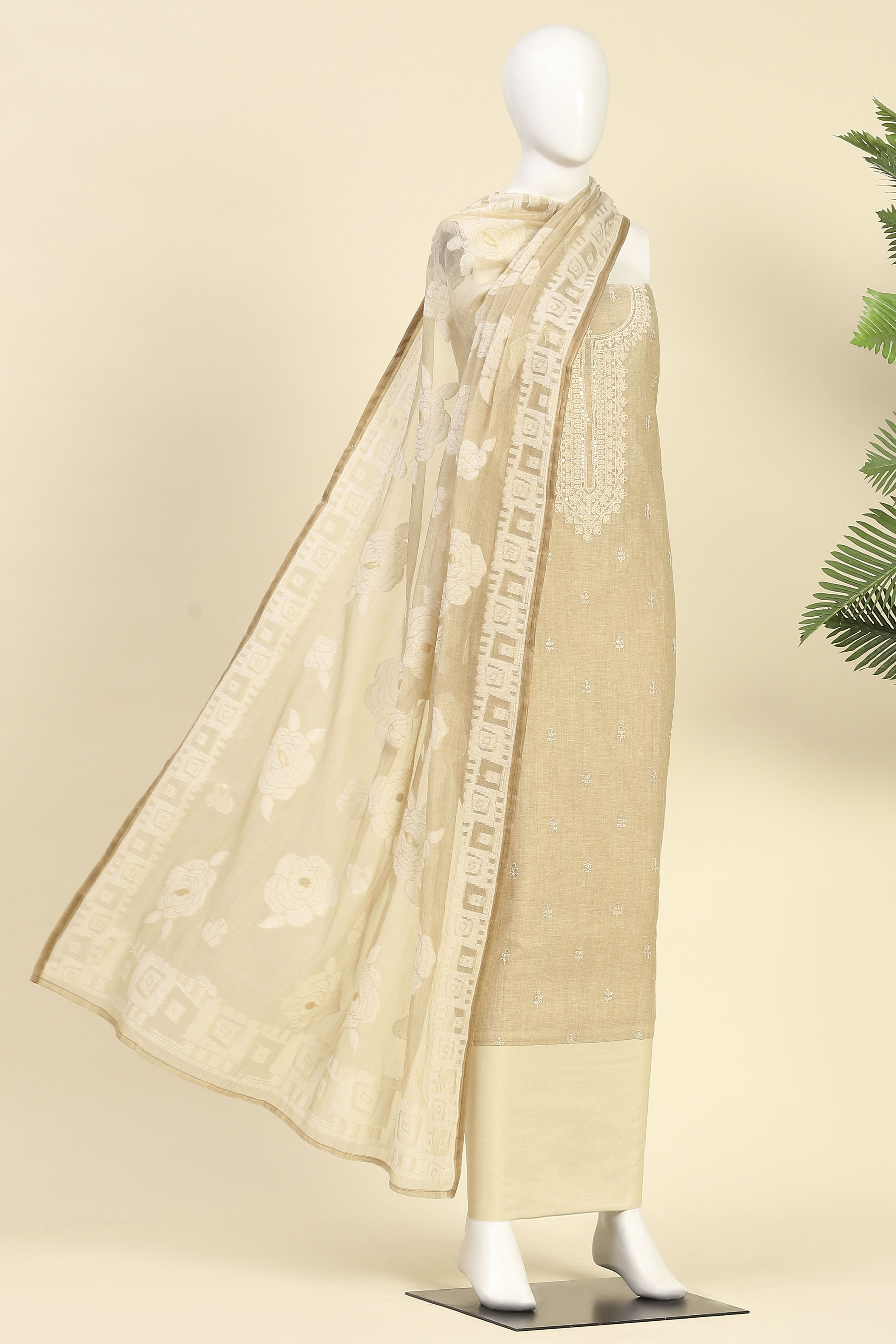 Chicoo Cotton Neck Embroidered Unstitched Suit Set image number 4