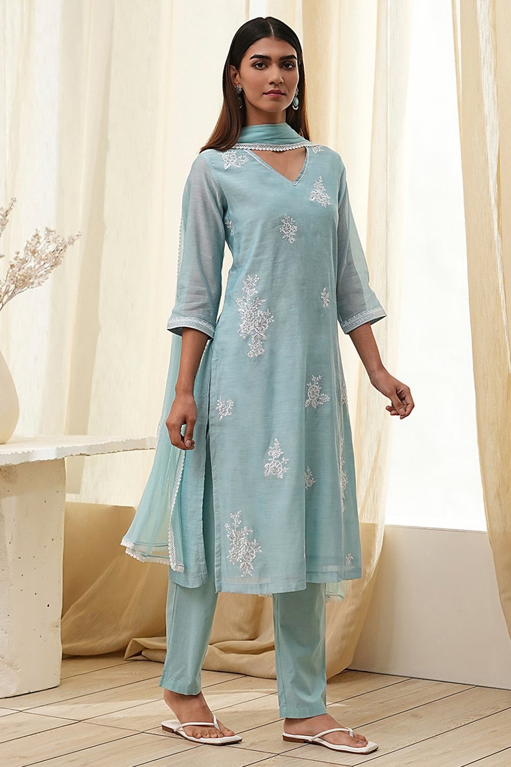 Aqua Embroidered Straight Suit Set image number 5