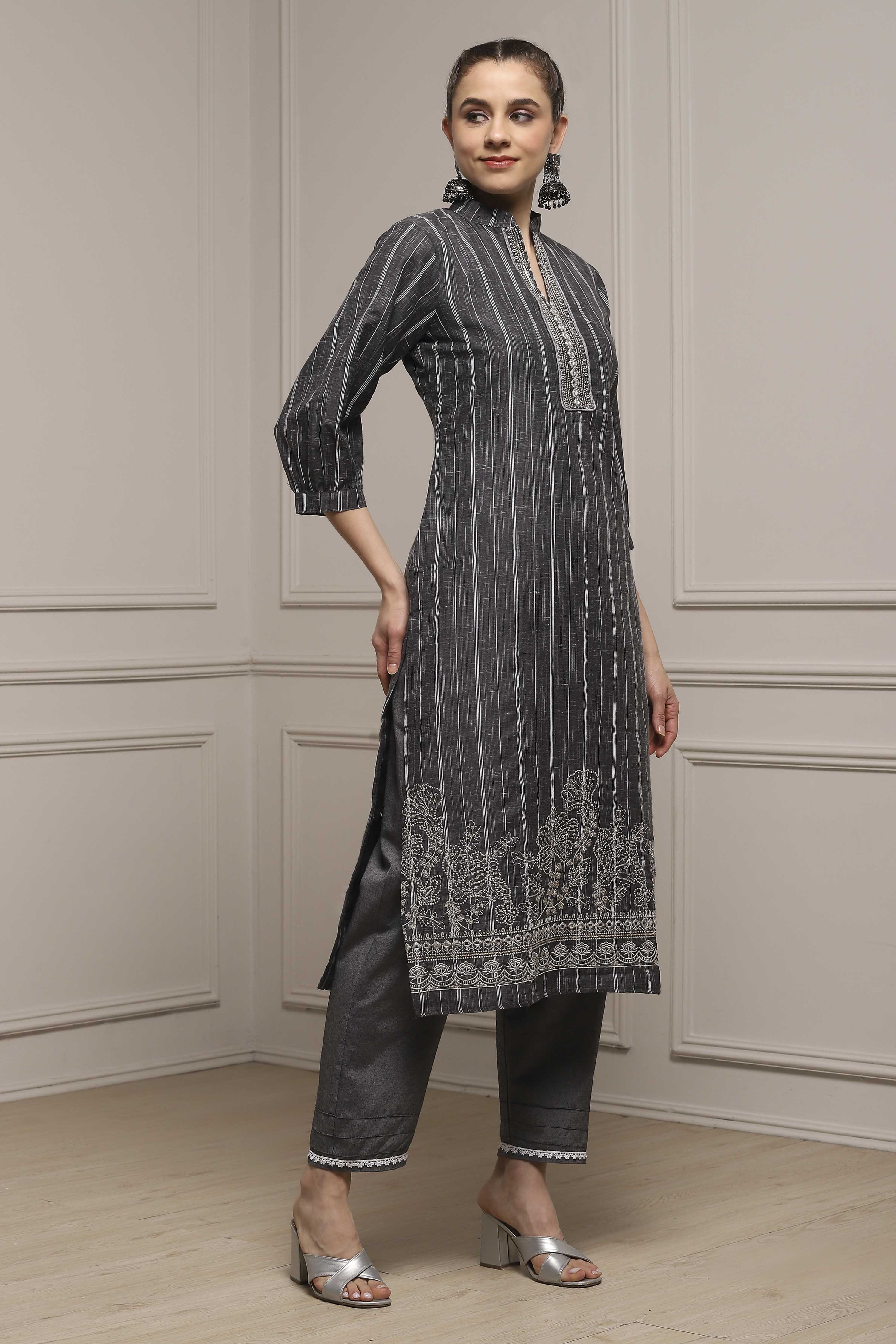 Grey Cotton Blend Woven Unstitched Suit Set image number 6