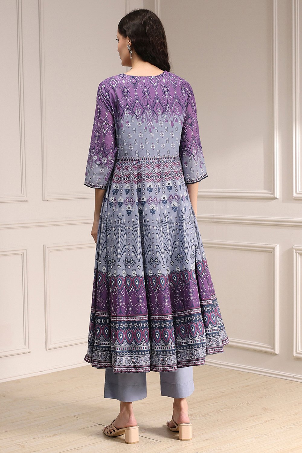 Lilac Cotton Printed Anarkali Suit Set image number 4