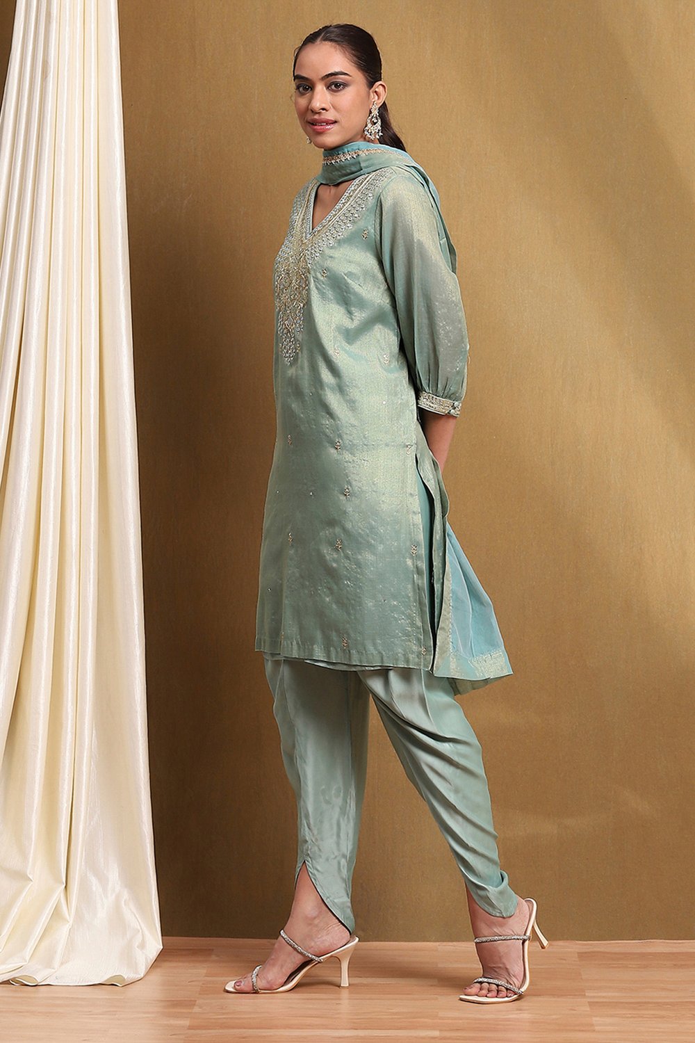 Powder Blue Cotton Short Straight Suit Set image number 3