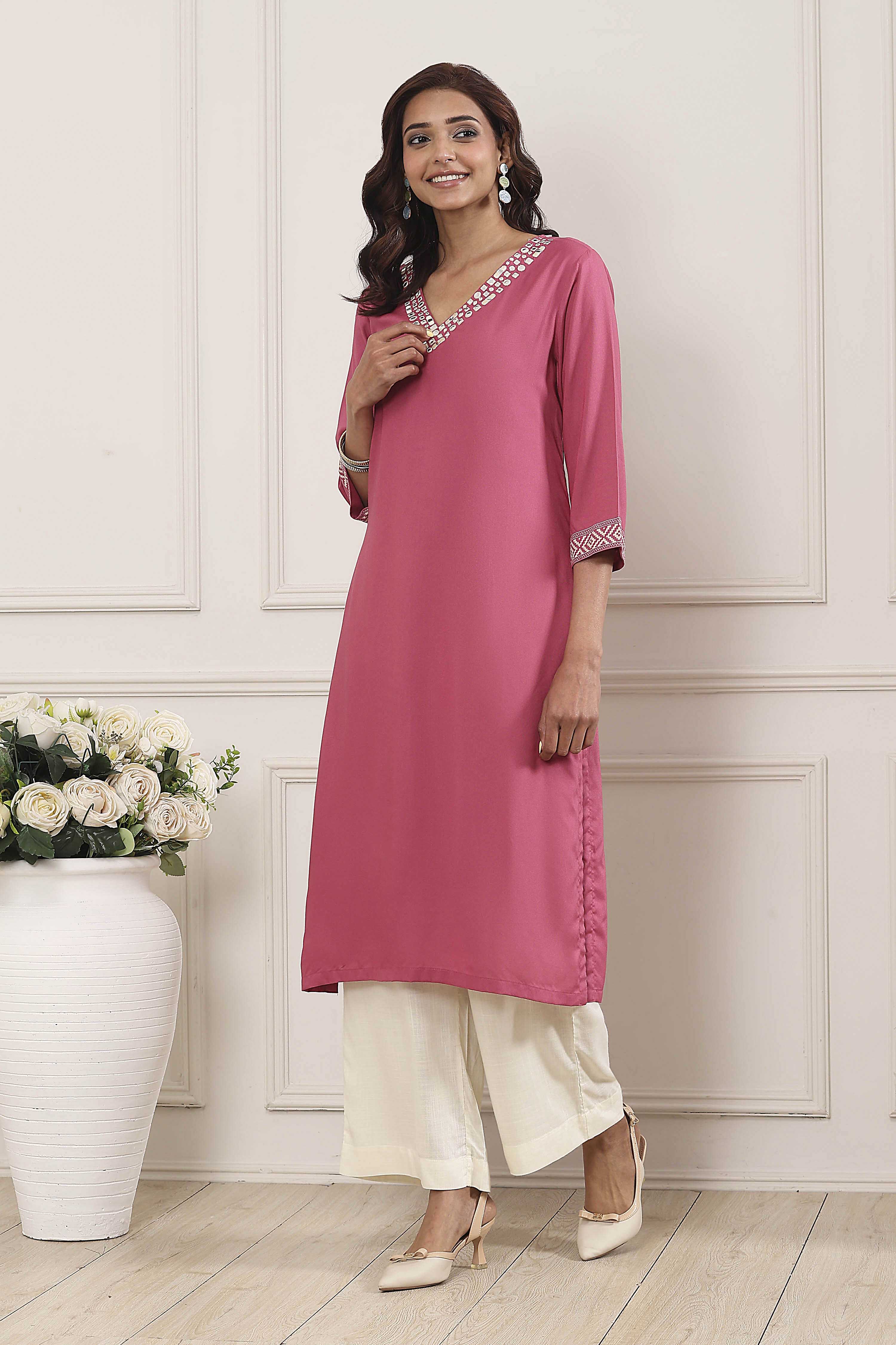 Black Solid Straight Kurta image number 2