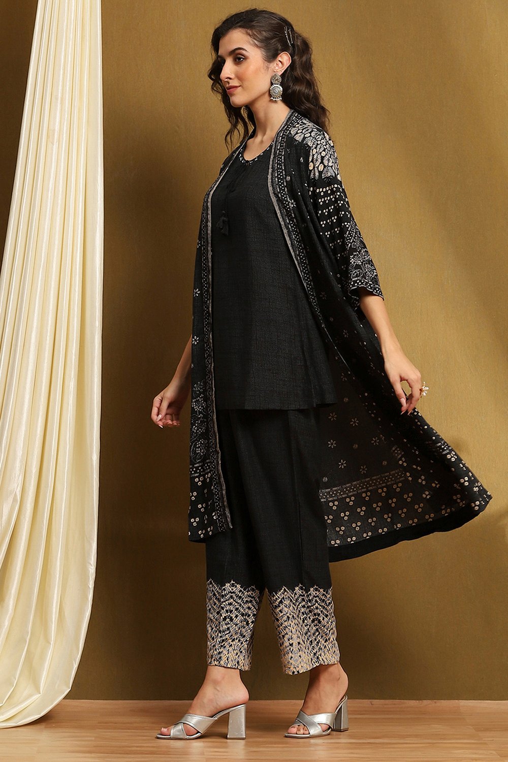 Black Printed Fusion Co-ord Set image number 3