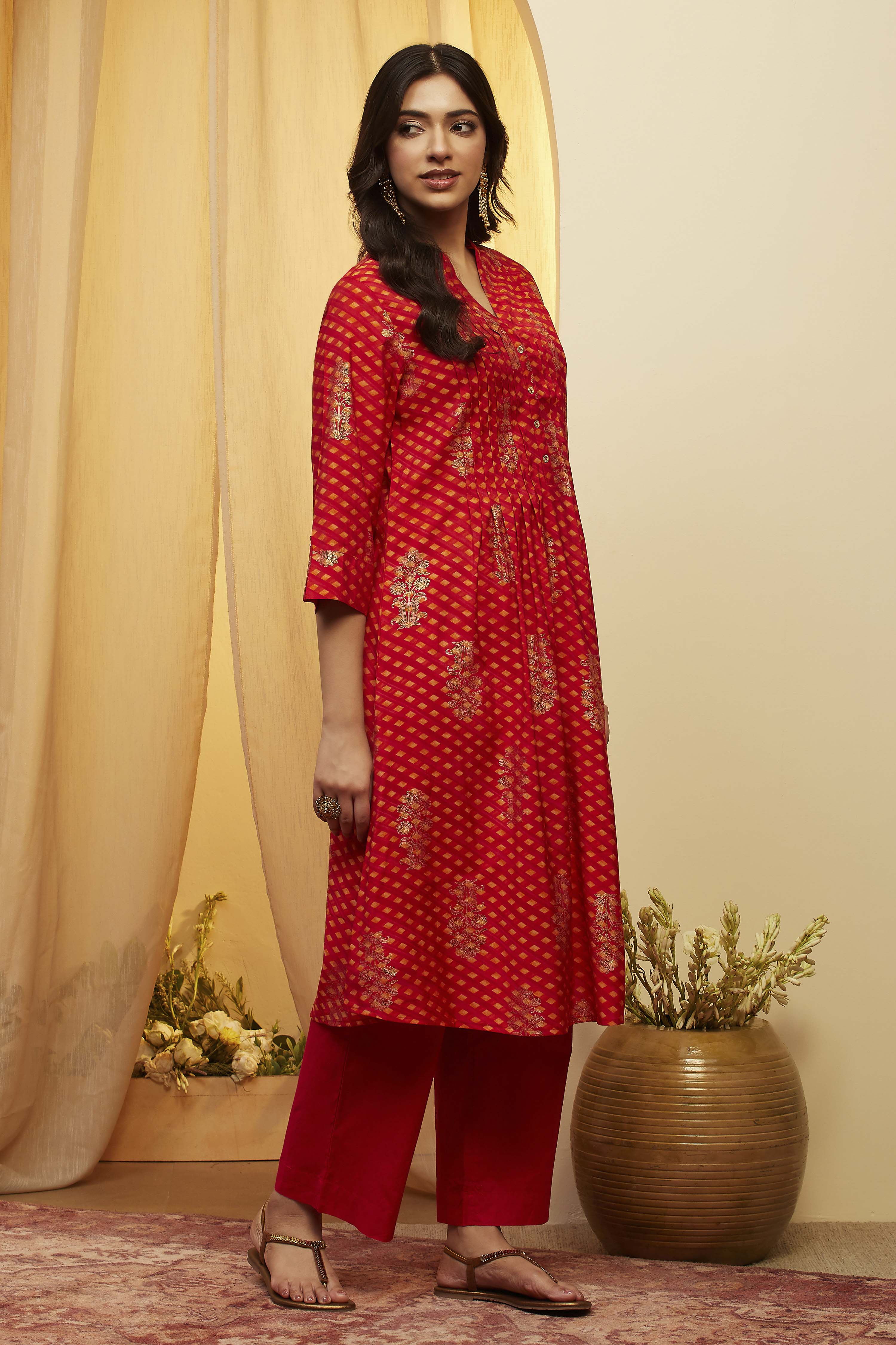 Red Polyester Straight Kurta image number 3