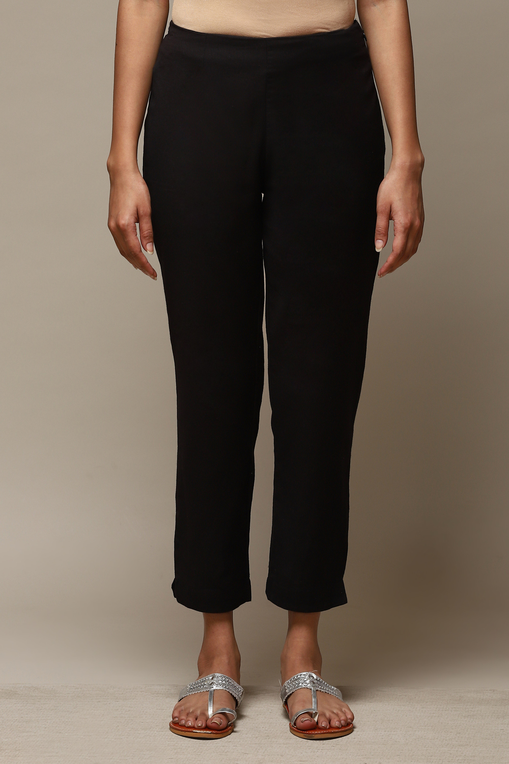 White Cotton Blend Slim Pants image number 5
