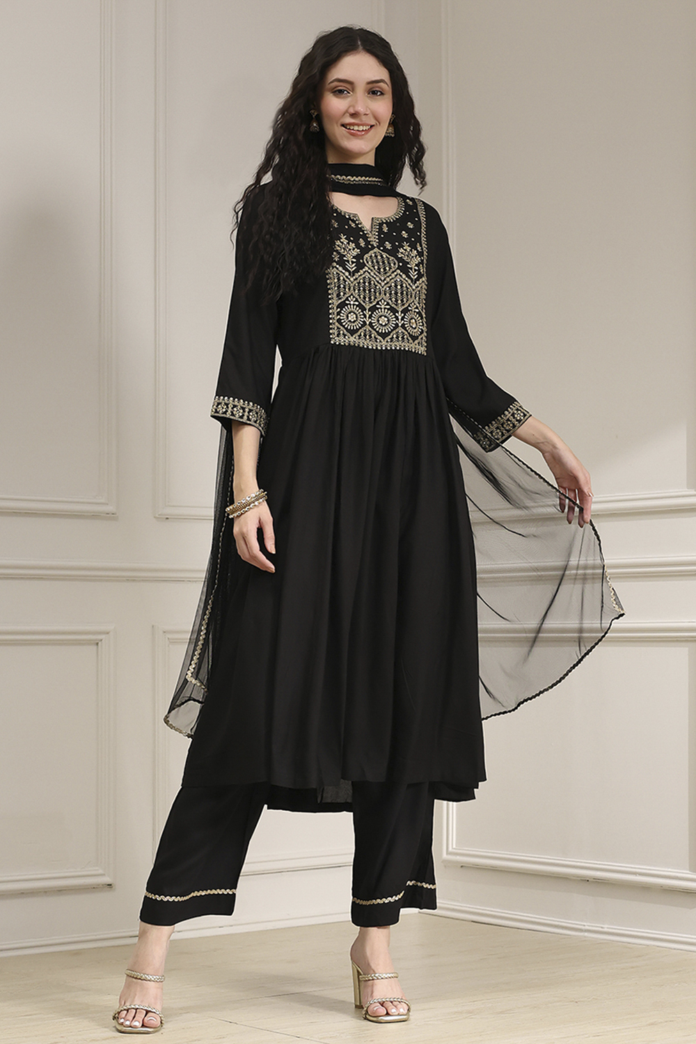 Black Dyed Gathered Suit Set image number 0