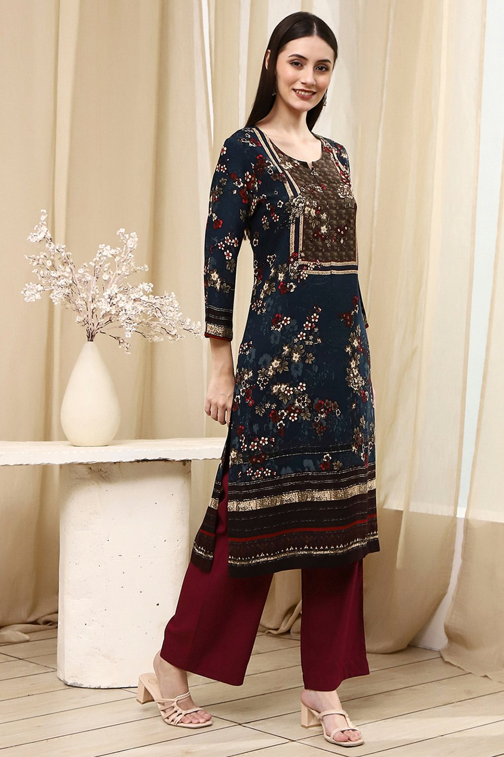 Teal Floral Printed Straight Kurta image number 4
