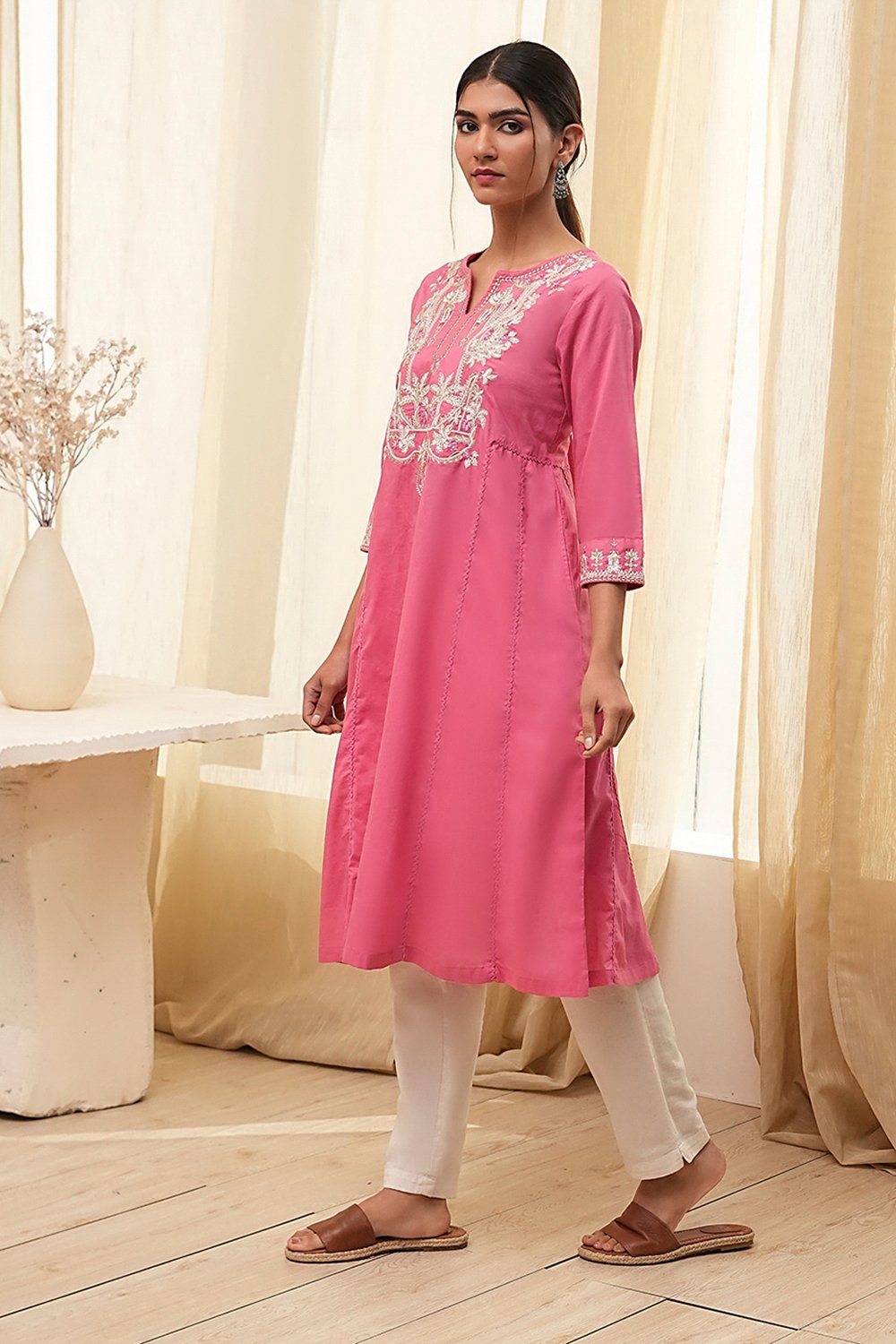 Pink Cotton Embroidered A-Line Kurta image number 2