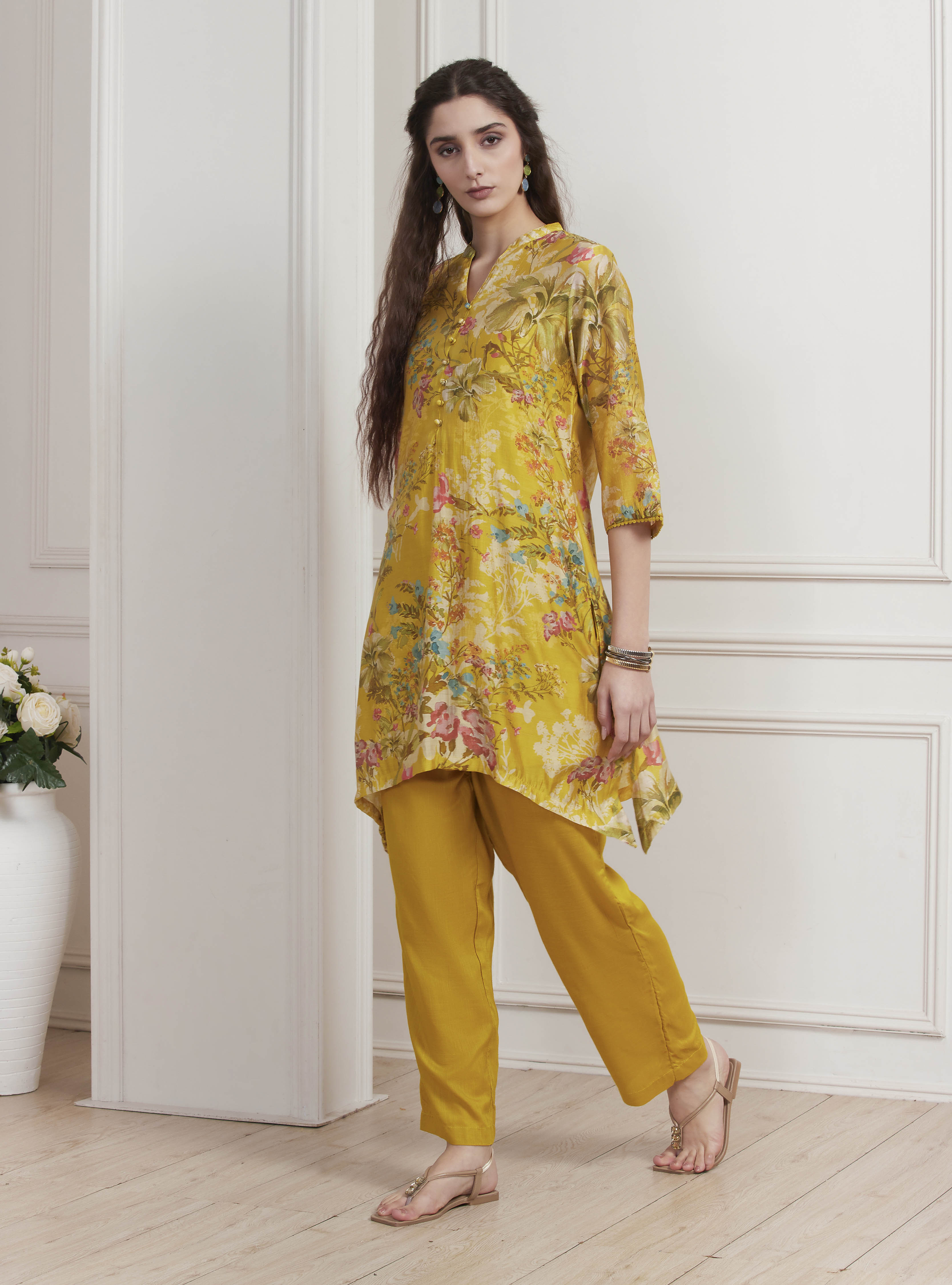 Lime Yellow Chanderi Floral Printed Asymmetric Straight Kurta Set image number 3